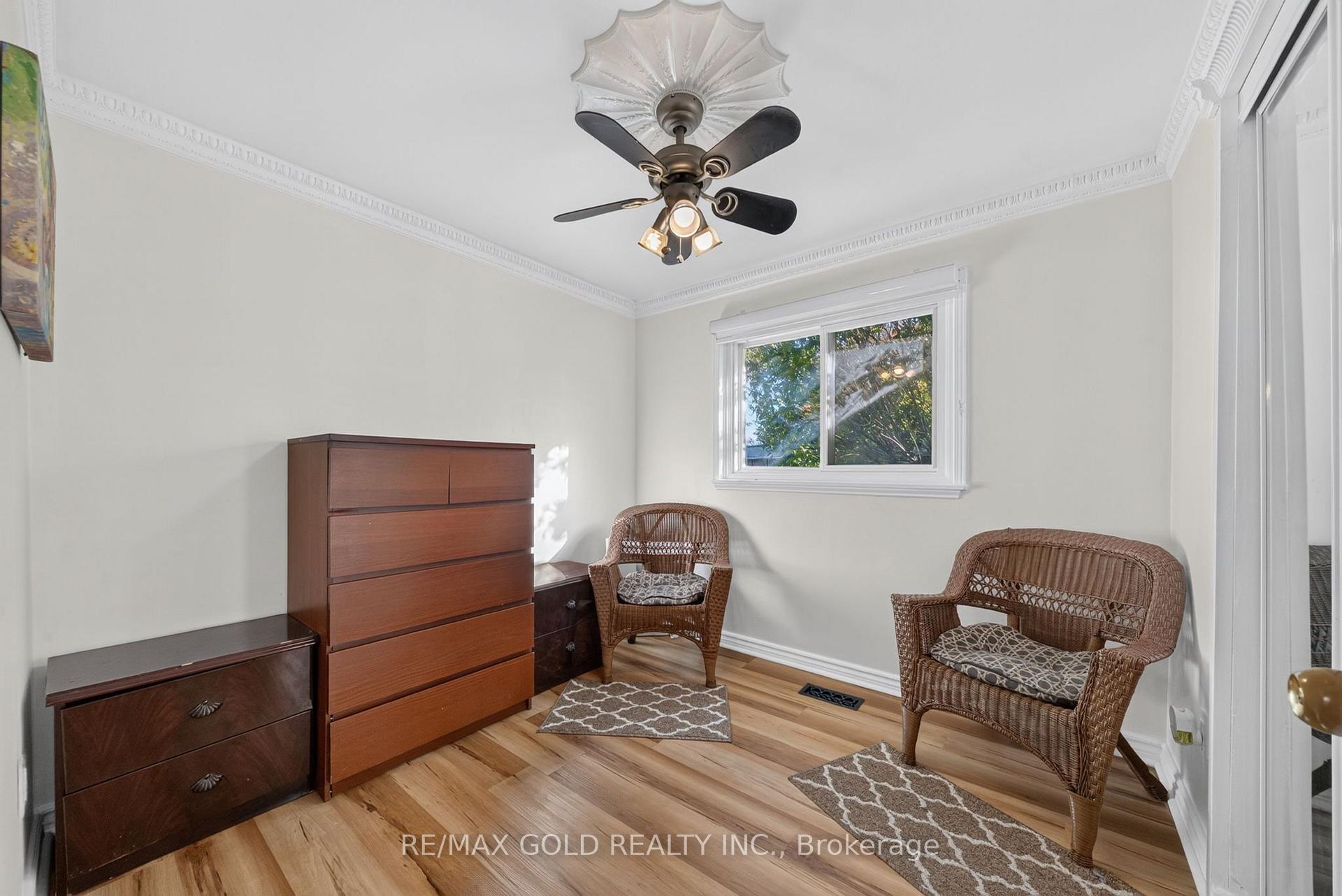 Photo 31 of 8 Easton Place, Brampton, Southgate — HOMEH