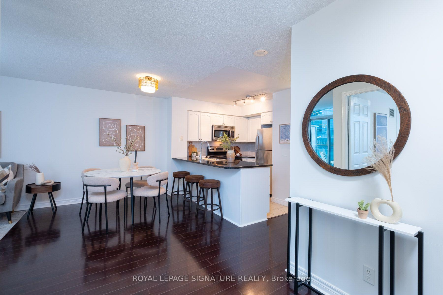 Photo 5 of Unit PH03, 30 Grand Trunk Crescent, Toronto, Waterfront Communities — HOMEH