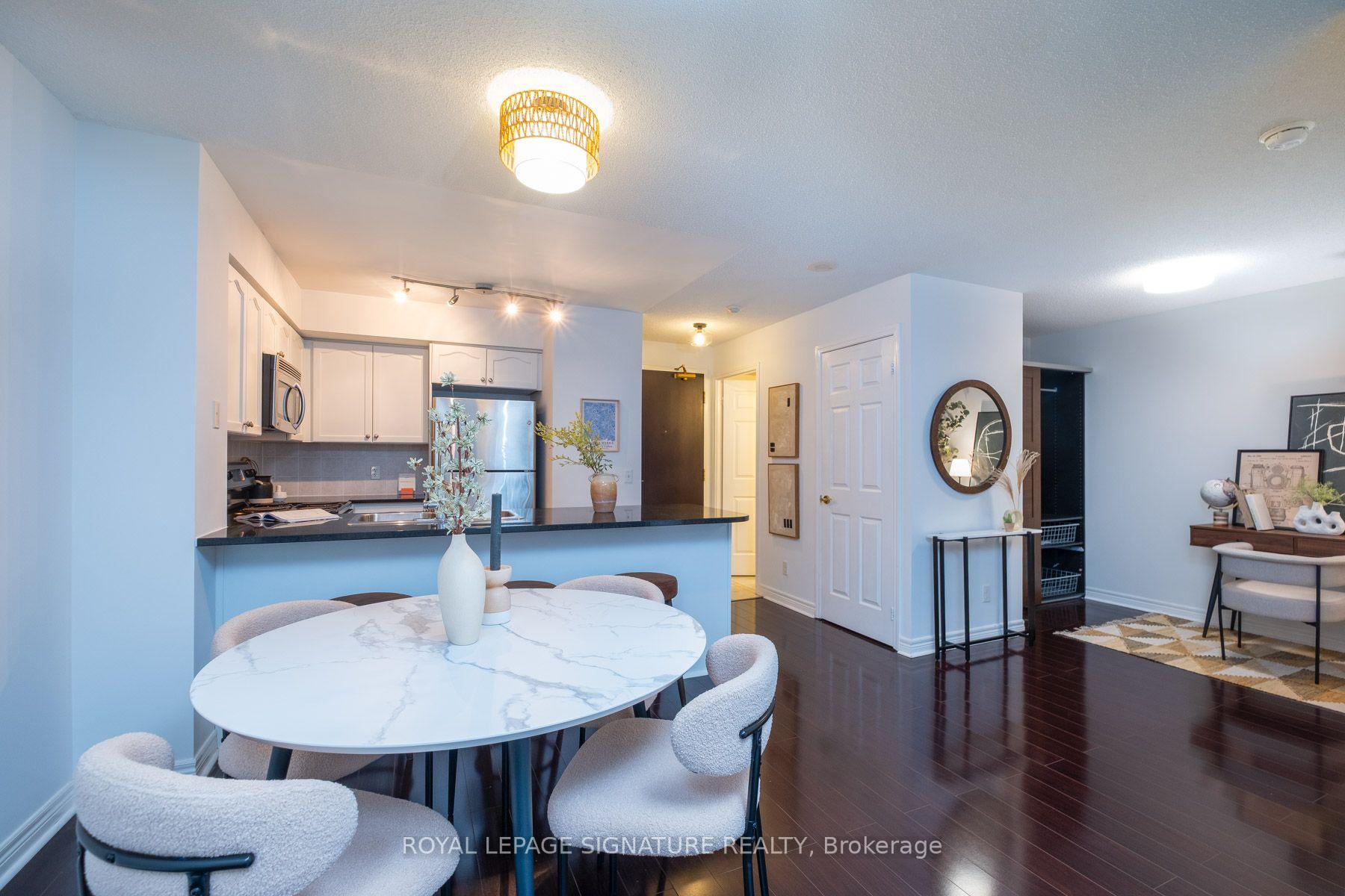 Photo 8 of Unit PH03, 30 Grand Trunk Crescent, Toronto, Waterfront Communities — HOMEH
