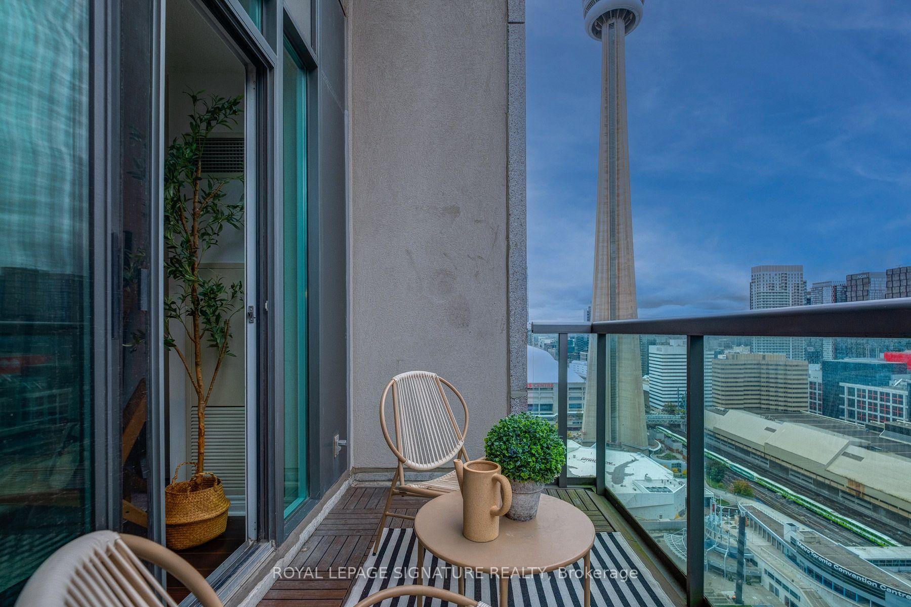 Photo 16 of Unit PH03, 30 Grand Trunk Crescent, Toronto, Waterfront Communities — HOMEH