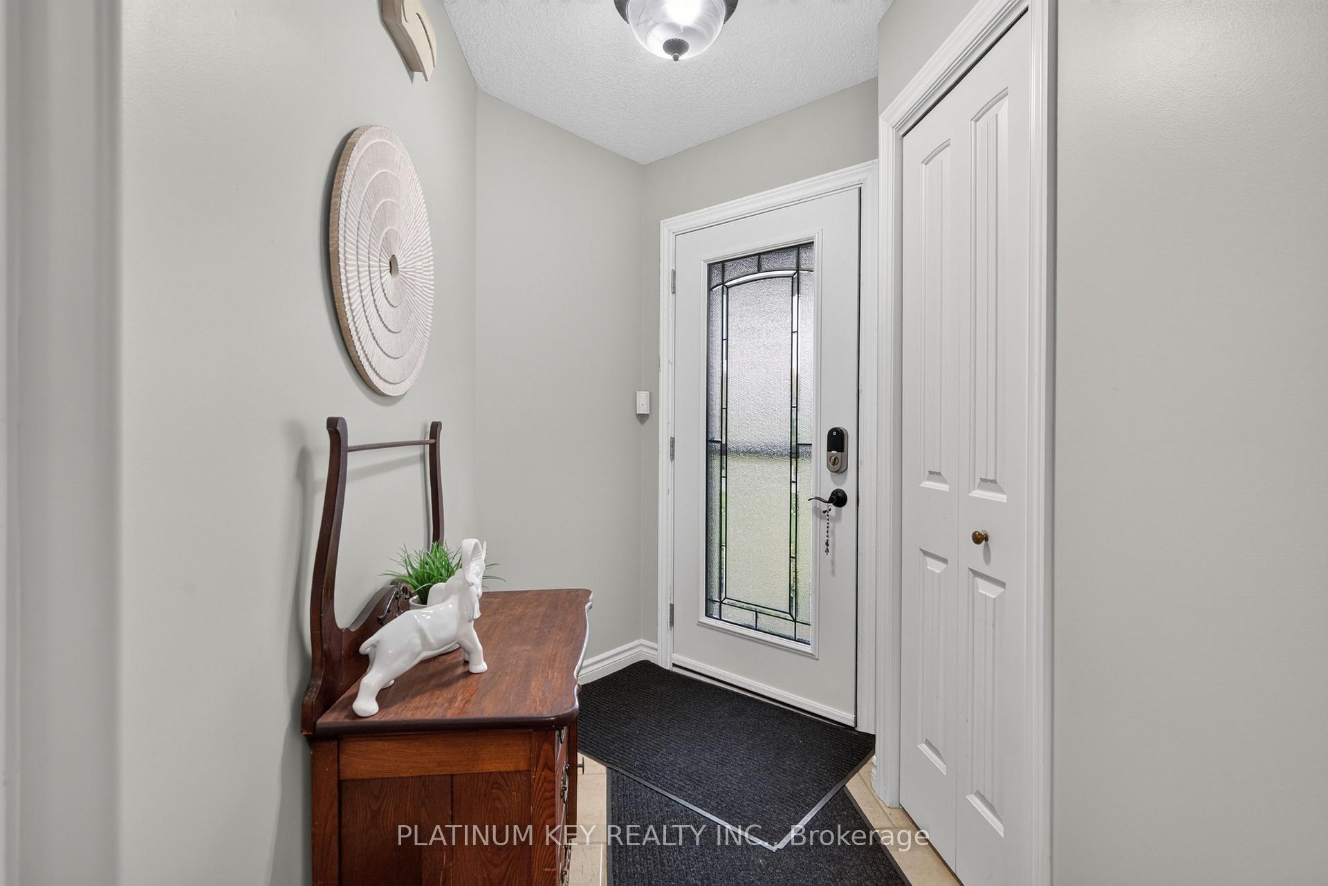 Photo 6 of 277 Thorne Drive, Strathroy-Caradoc, NE — HOMEH