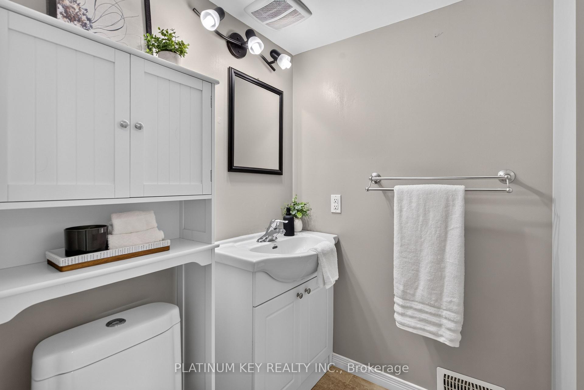 Photo 29 of 277 Thorne Drive, Strathroy-Caradoc, NE — HOMEH