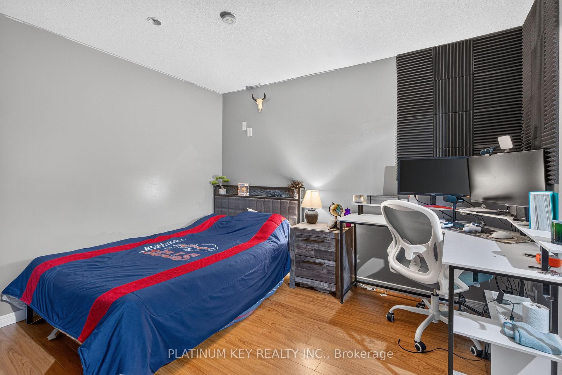 Photo 38 of 277 Thorne Drive, Strathroy-Caradoc, NE — HOMEH