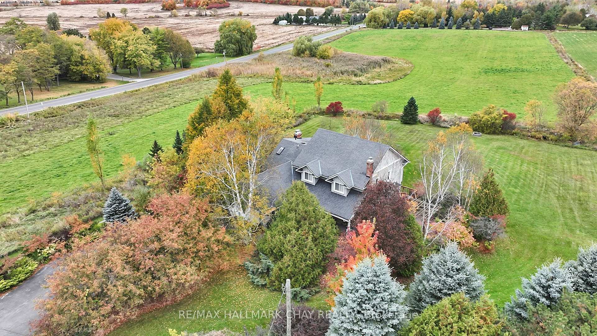 Photo 3 of 5424 3rd Line, New Tecumseth, Rural New Tecumseth — HOMEH