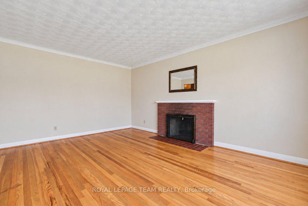Photo 8 of 48 Harris Place, Ottawa, Meadowlands/St. Claire Gardens — HOMEH
