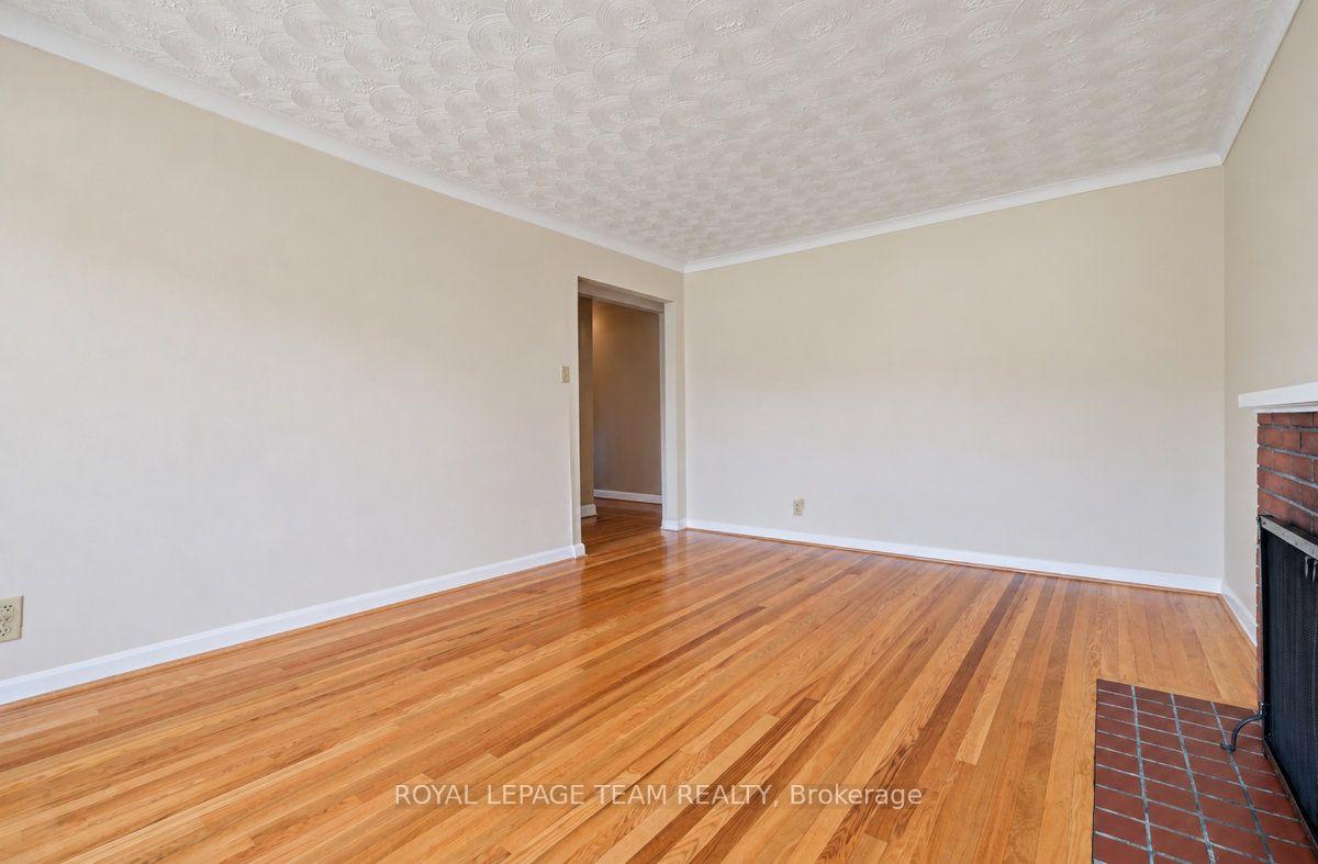 Photo 9 of 48 Harris Place, Ottawa, Meadowlands/St. Claire Gardens — HOMEH