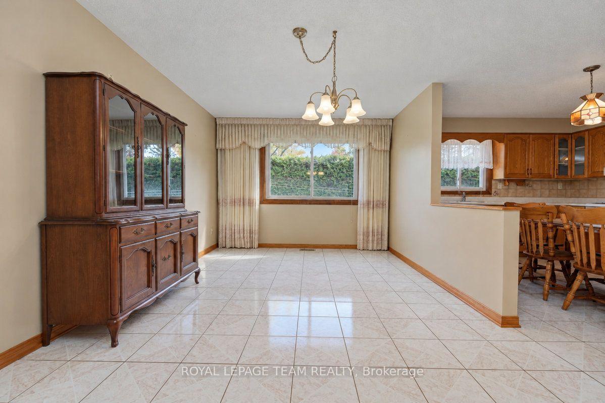 Photo 12 of 48 Harris Place, Ottawa, Meadowlands/St. Claire Gardens — HOMEH
