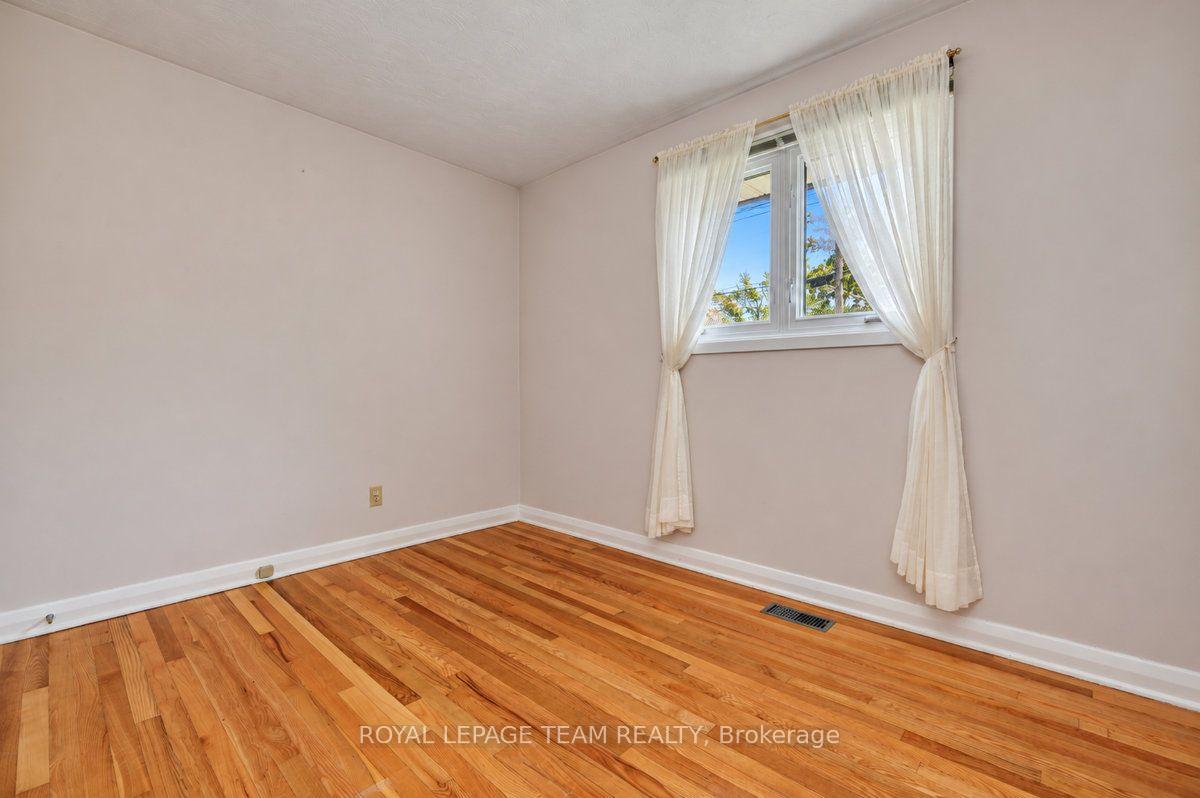 Photo 26 of 48 Harris Place, Ottawa, Meadowlands/St. Claire Gardens — HOMEH