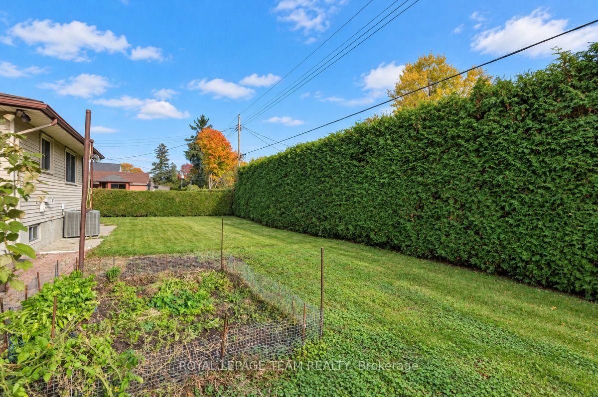 Photo 46 of 48 Harris Place, Ottawa, Meadowlands/St. Claire Gardens — HOMEH