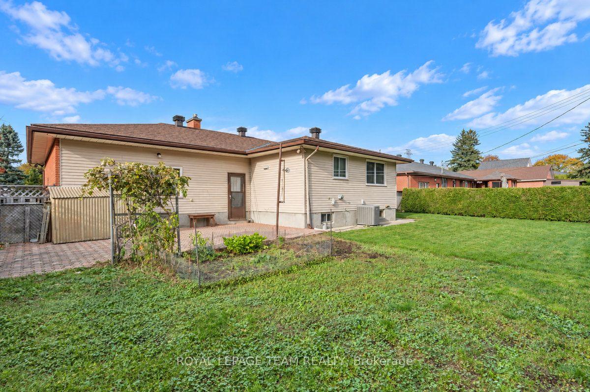 Photo 47 of 48 Harris Place, Ottawa, Meadowlands/St. Claire Gardens — HOMEH