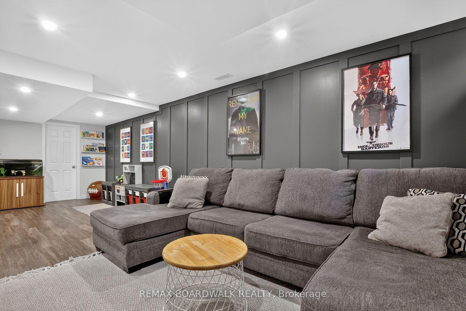 Photo 5 of 994 Rocky Harbour Crescent, Ottawa, Riverside South/Gloucester Glen — HOMEH