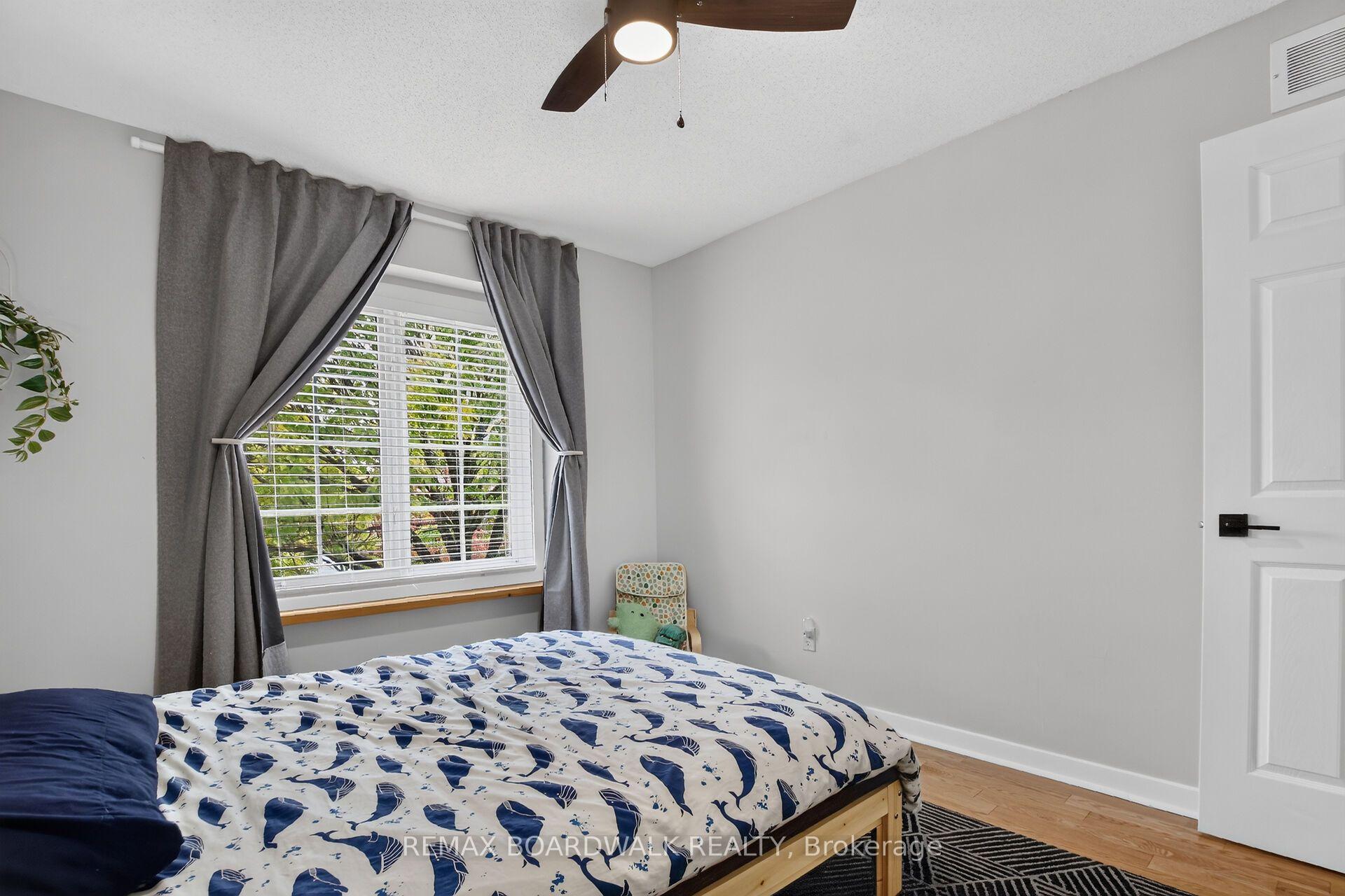 Photo 33 of 994 Rocky Harbour Crescent, Ottawa, Riverside South/Gloucester Glen — HOMEH