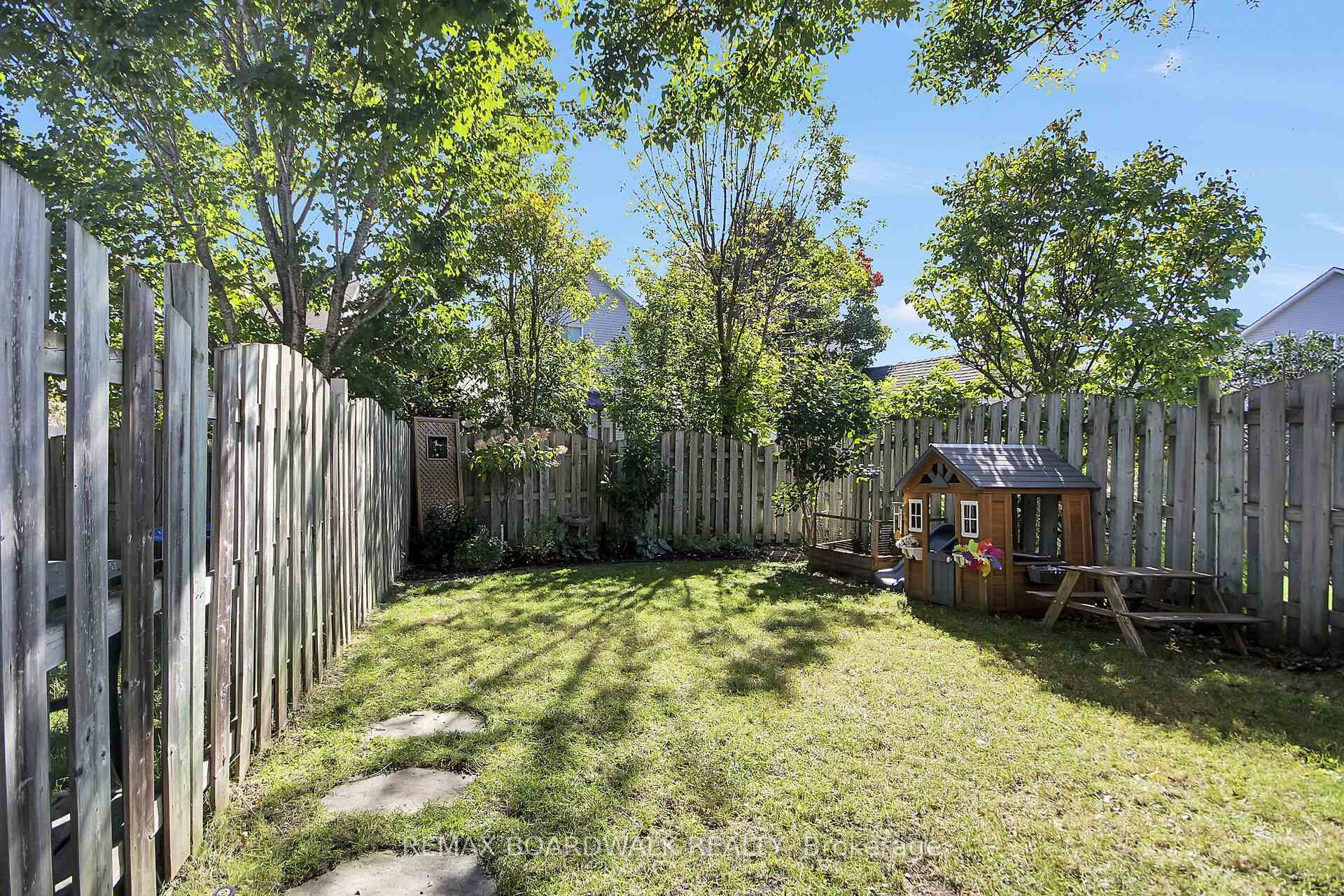 Photo 50 of 994 Rocky Harbour Crescent, Ottawa, Riverside South/Gloucester Glen — HOMEH