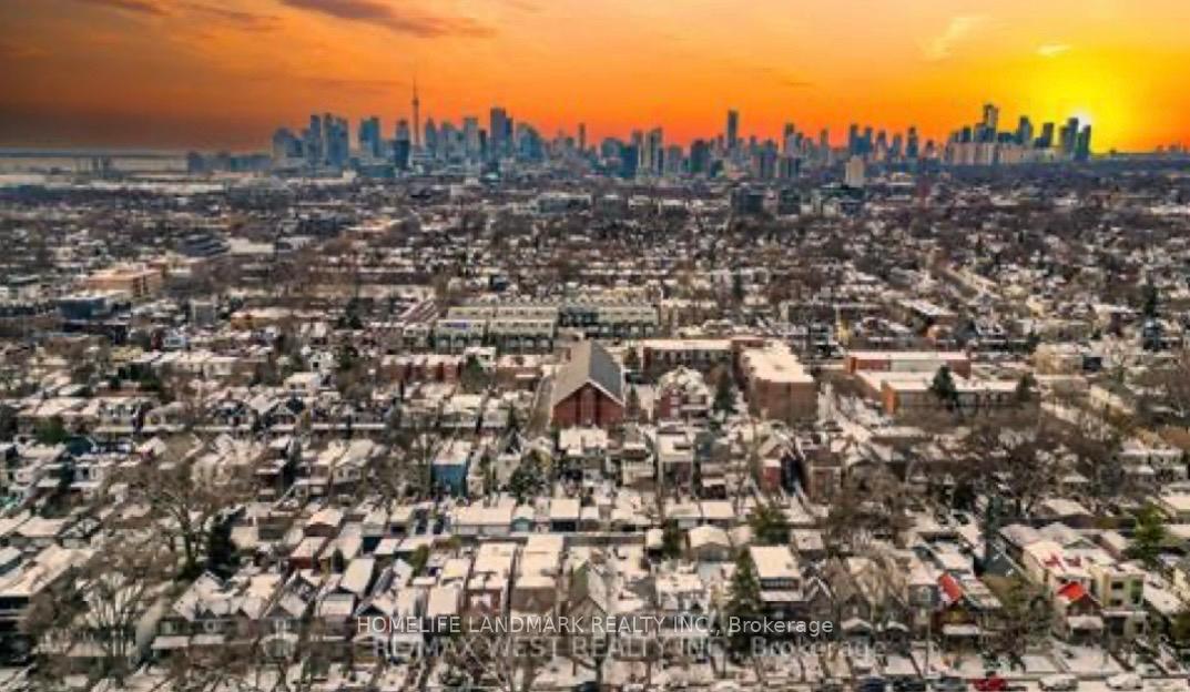 Photo 13 of 68 Hastings Avenue, Toronto, South Riverdale — HOMEH