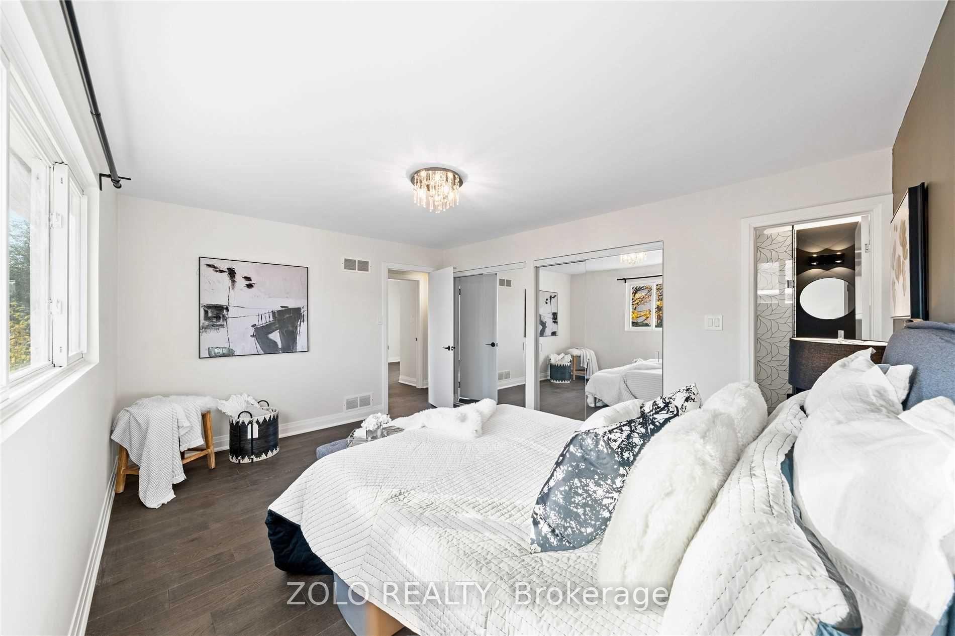 Photo 17 of 20 Eastman Crescent, Newmarket, Huron Heights-Leslie Valley — HOMEH