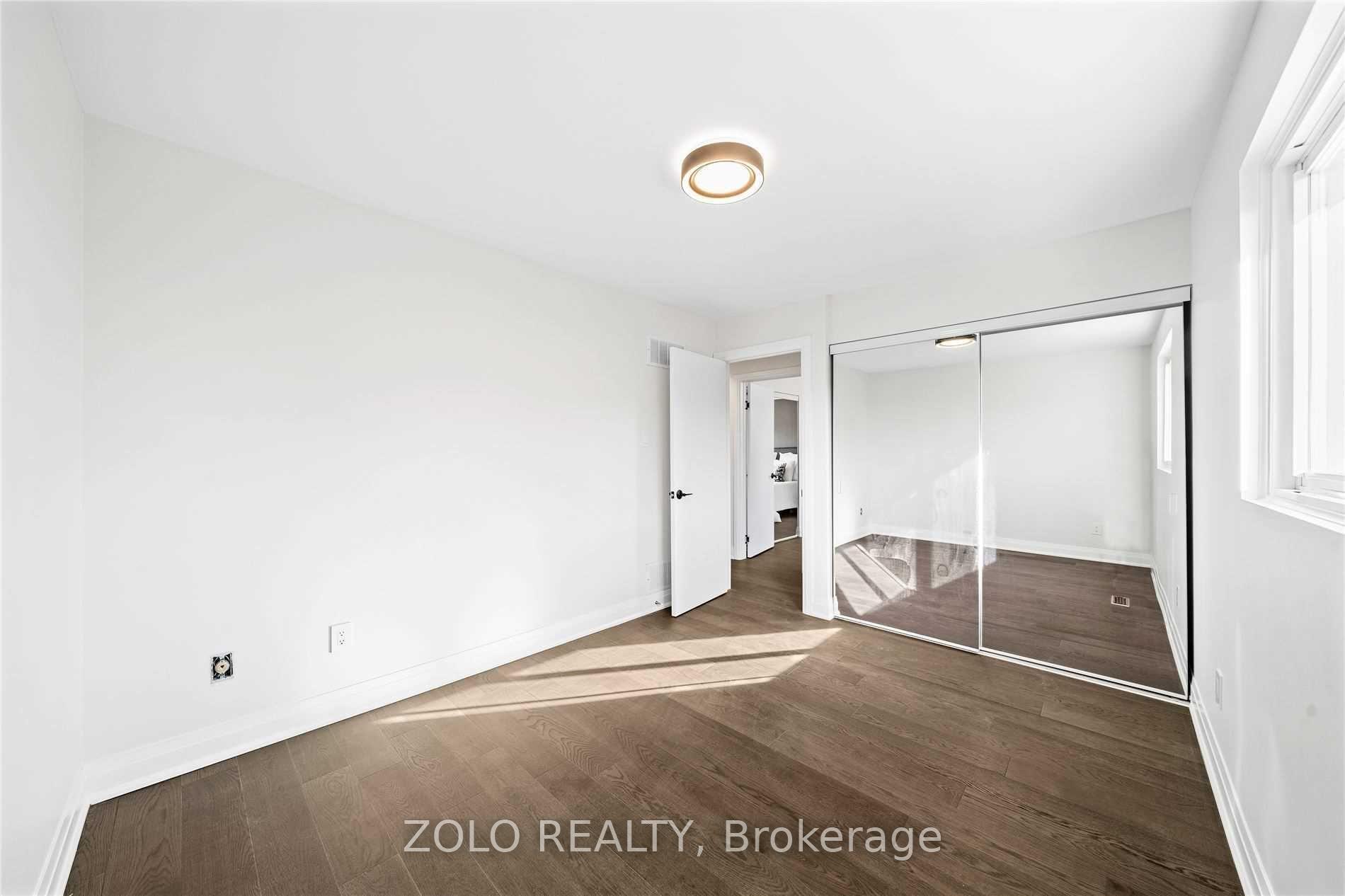 Photo 20 of 20 Eastman Crescent, Newmarket, Huron Heights-Leslie Valley — HOMEH