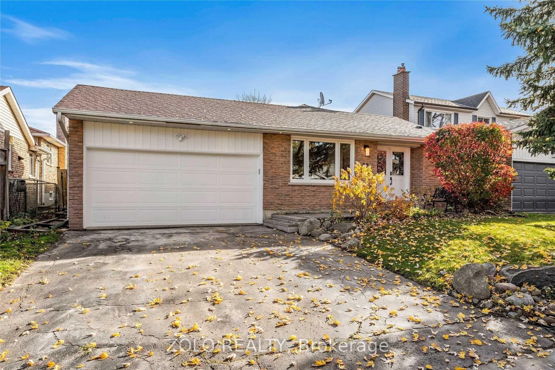 Photo 25 of 20 Eastman Crescent, Newmarket, Huron Heights-Leslie Valley — HOMEH