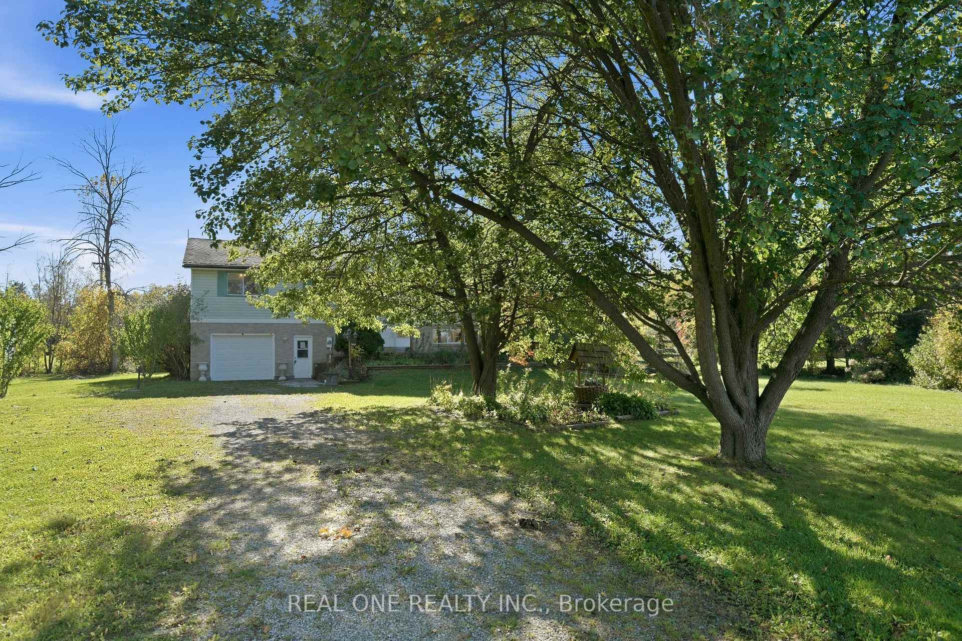 Photo 3 of 1069 Bird Road, Haldimand, Dunnville — HOMEH