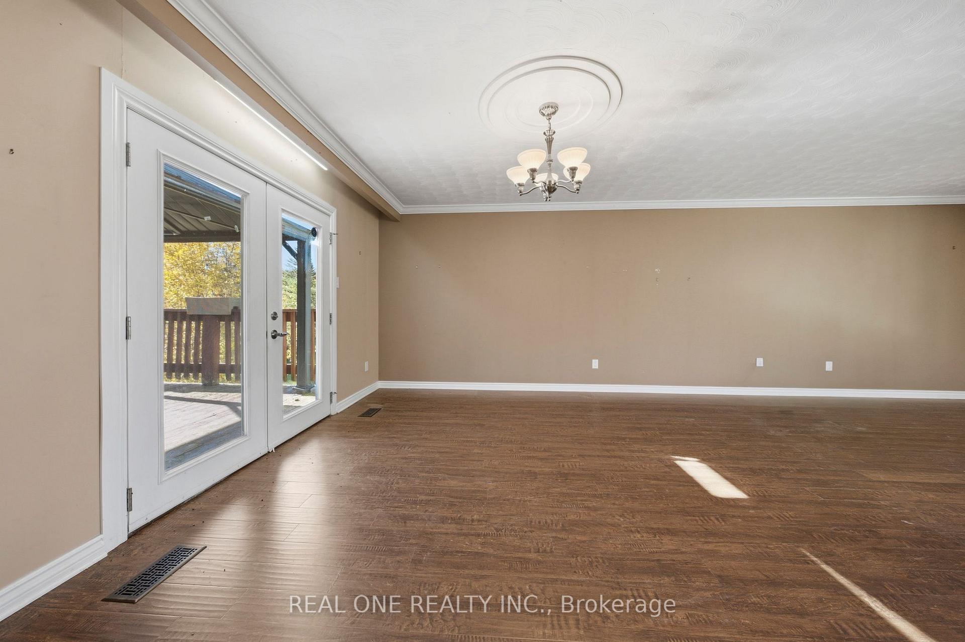 Photo 13 of 1069 Bird Road, Haldimand, Dunnville — HOMEH