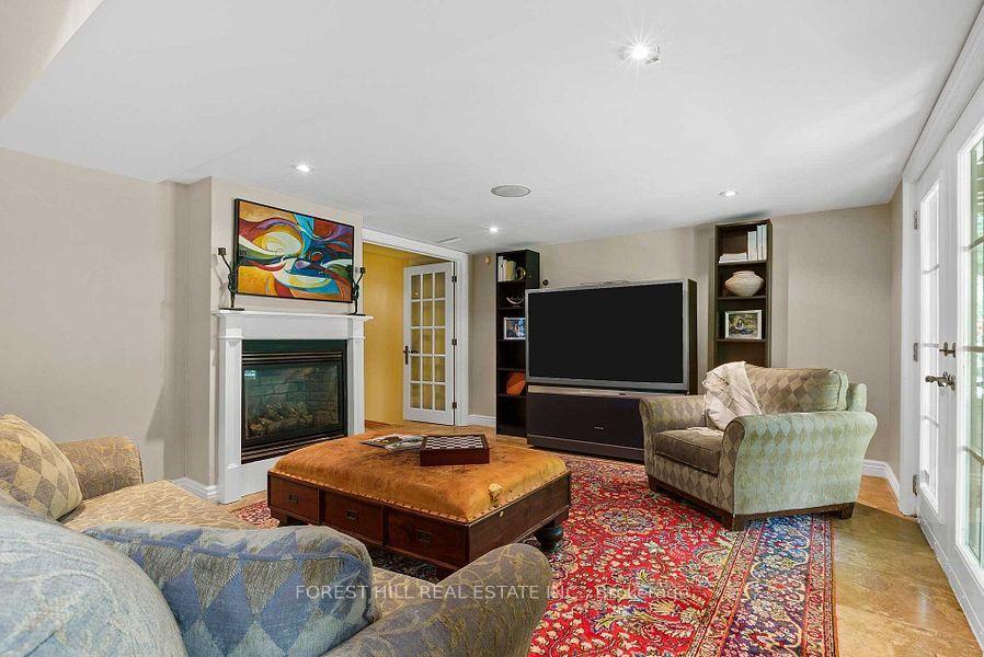 Photo 3 of 22 Deanbank Drive, Markham, Thornhill — HOMEH