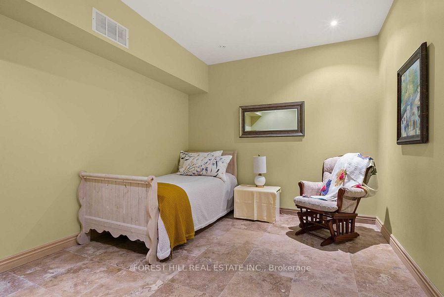 Photo 18 of 22 Deanbank Drive, Markham, Thornhill — HOMEH