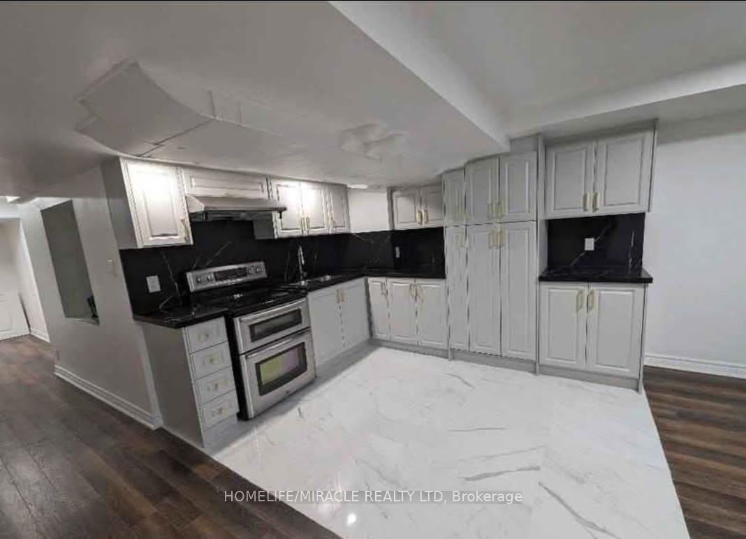 Photo 3 of 53 Domingo Street, Vaughan, Vellore Village — HOMEH