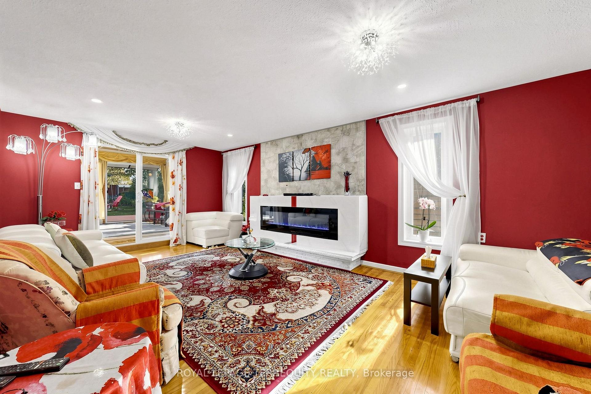 Photo 6 of 3253 Ibbetson Crescent, Mississauga, Erindale — HOMEH