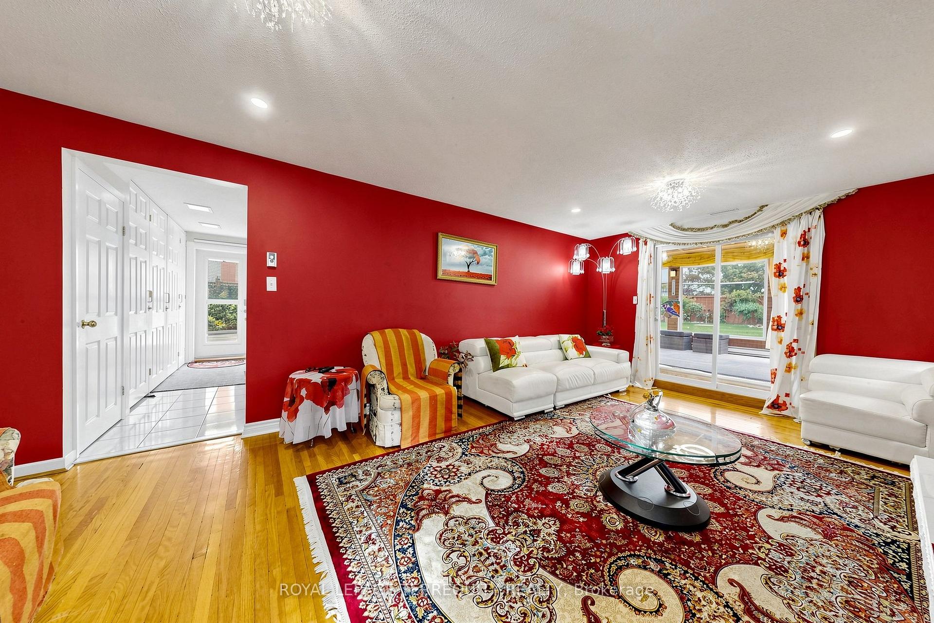 Photo 7 of 3253 Ibbetson Crescent, Mississauga, Erindale — HOMEH