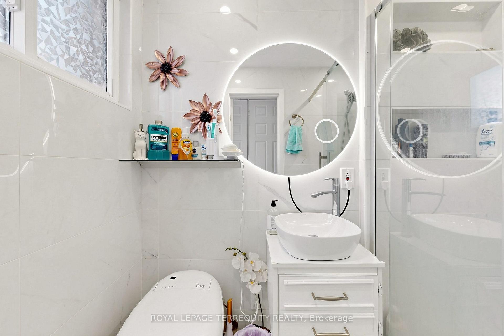 Photo 9 of 3253 Ibbetson Crescent, Mississauga, Erindale — HOMEH