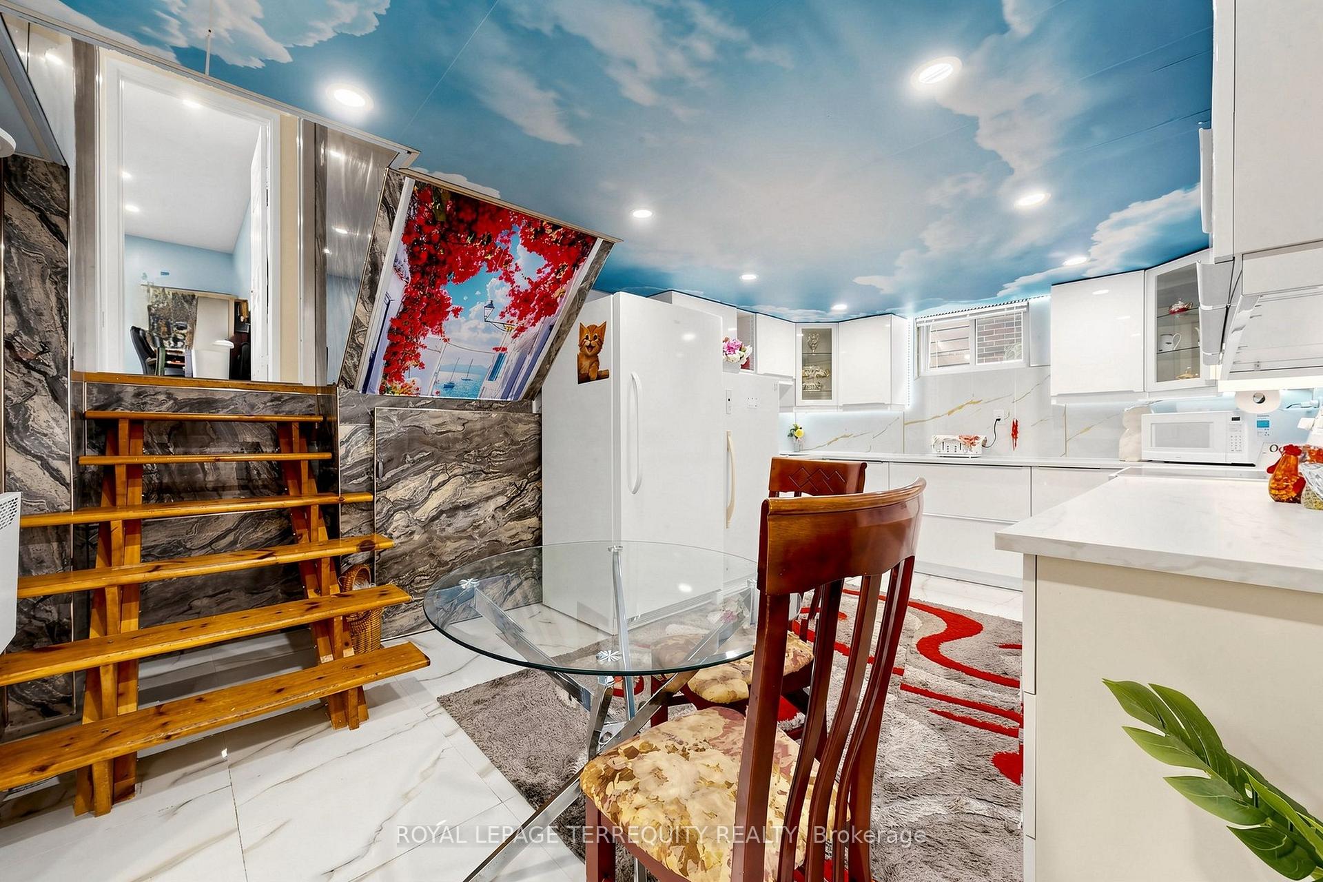 Photo 12 of 3253 Ibbetson Crescent, Mississauga, Erindale — HOMEH