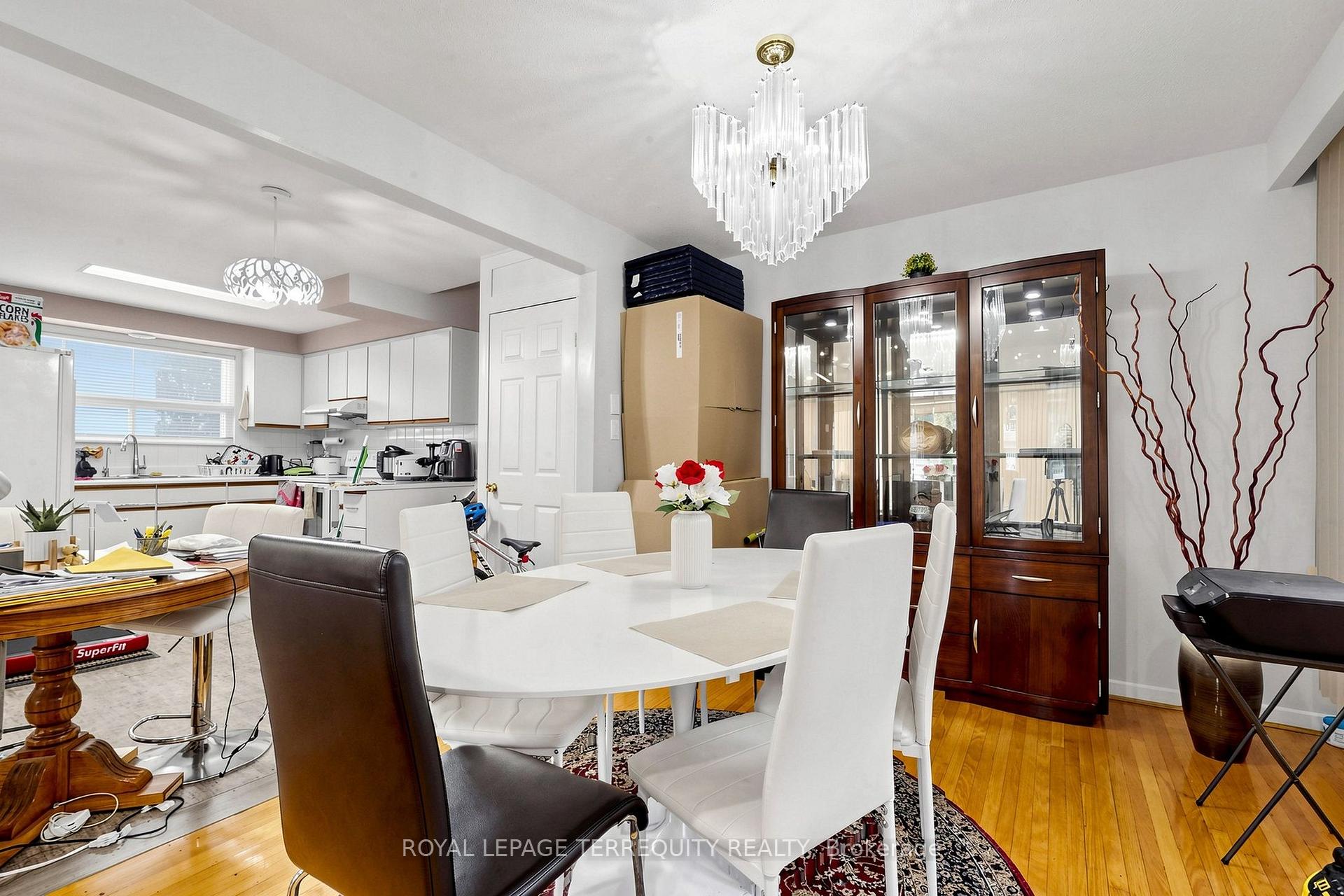 Photo 17 of 3253 Ibbetson Crescent, Mississauga, Erindale — HOMEH