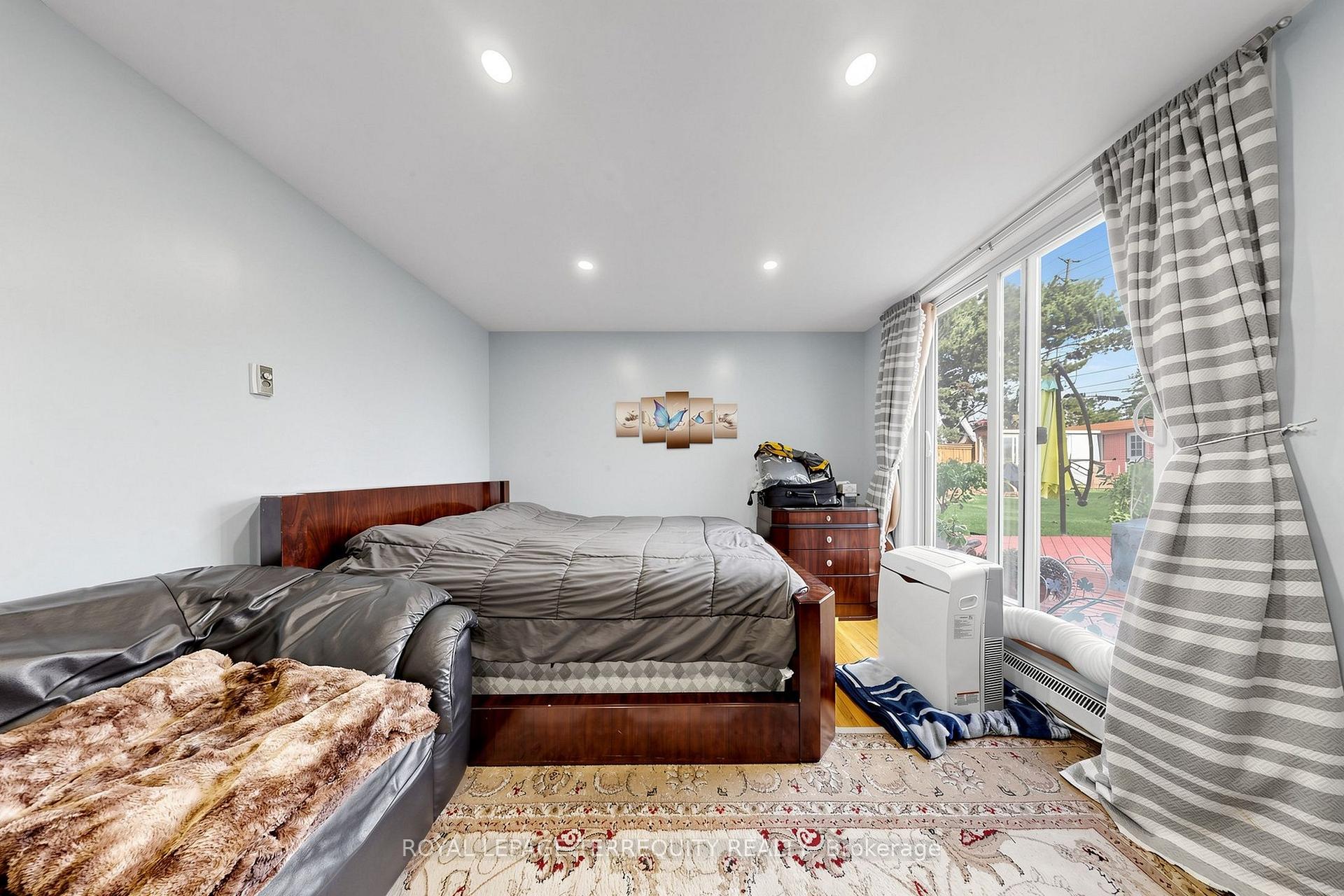 Photo 24 of 3253 Ibbetson Crescent, Mississauga, Erindale — HOMEH