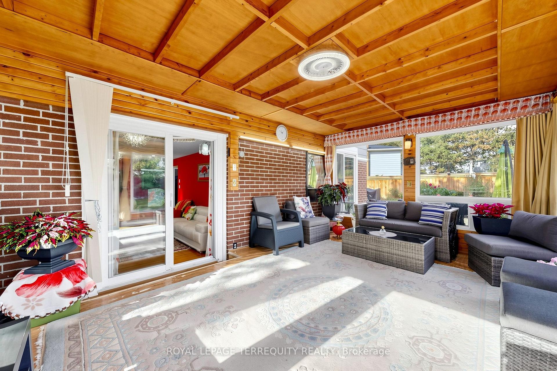 Photo 32 of 3253 Ibbetson Crescent, Mississauga, Erindale — HOMEH