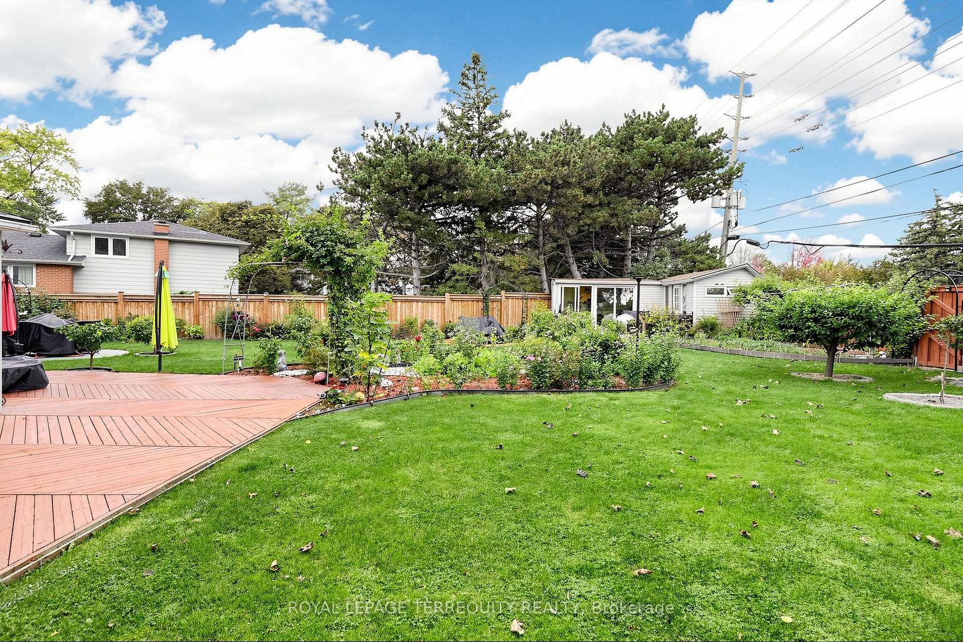 Photo 38 of 3253 Ibbetson Crescent, Mississauga, Erindale — HOMEH