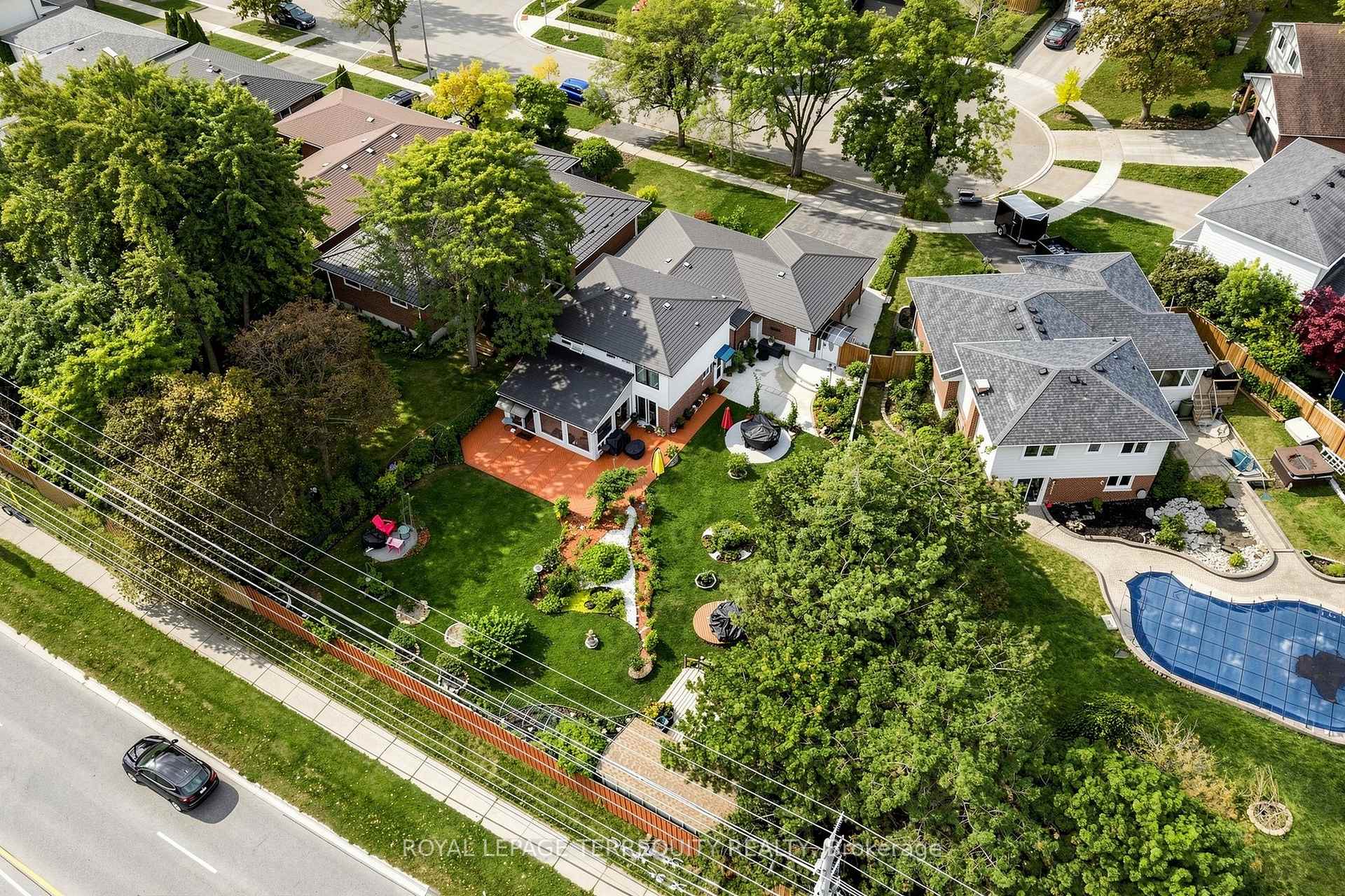 Photo 50 of 3253 Ibbetson Crescent, Mississauga, Erindale — HOMEH
