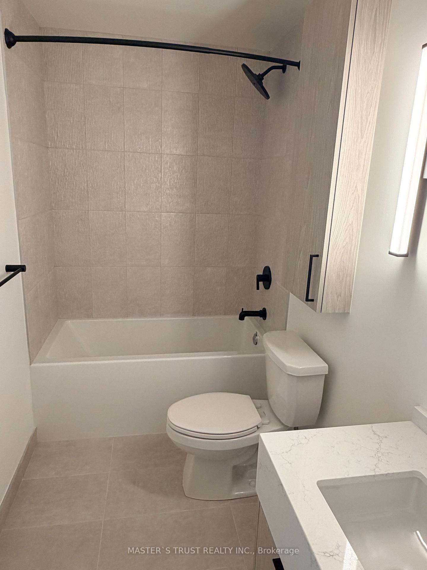 Photo 3 of Unit 1705, 91 Montclair Avenue, Toronto, Forest Hill South — HOMEH
