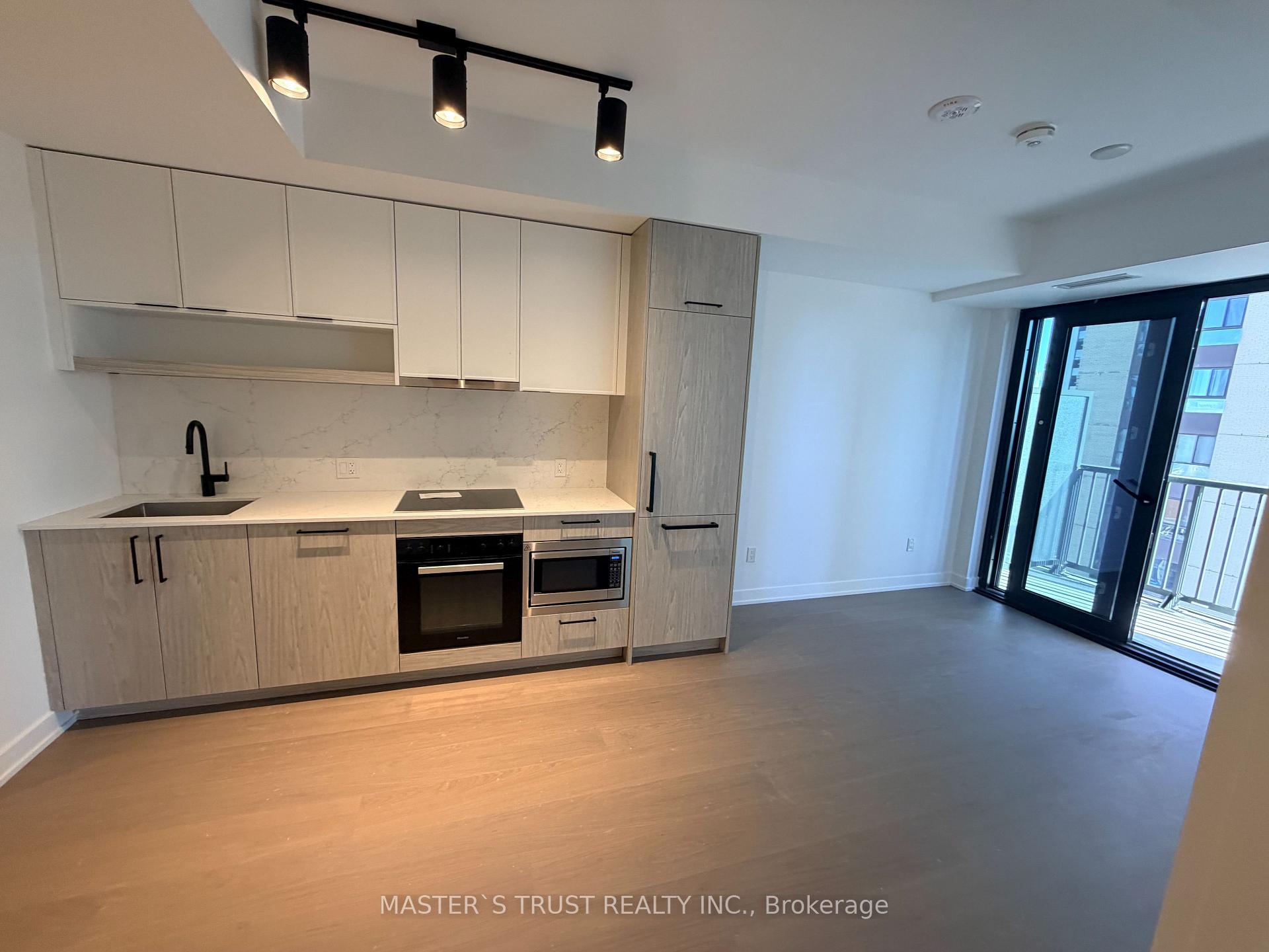 Photo 4 of Unit 1705, 91 Montclair Avenue, Toronto, Forest Hill South — HOMEH