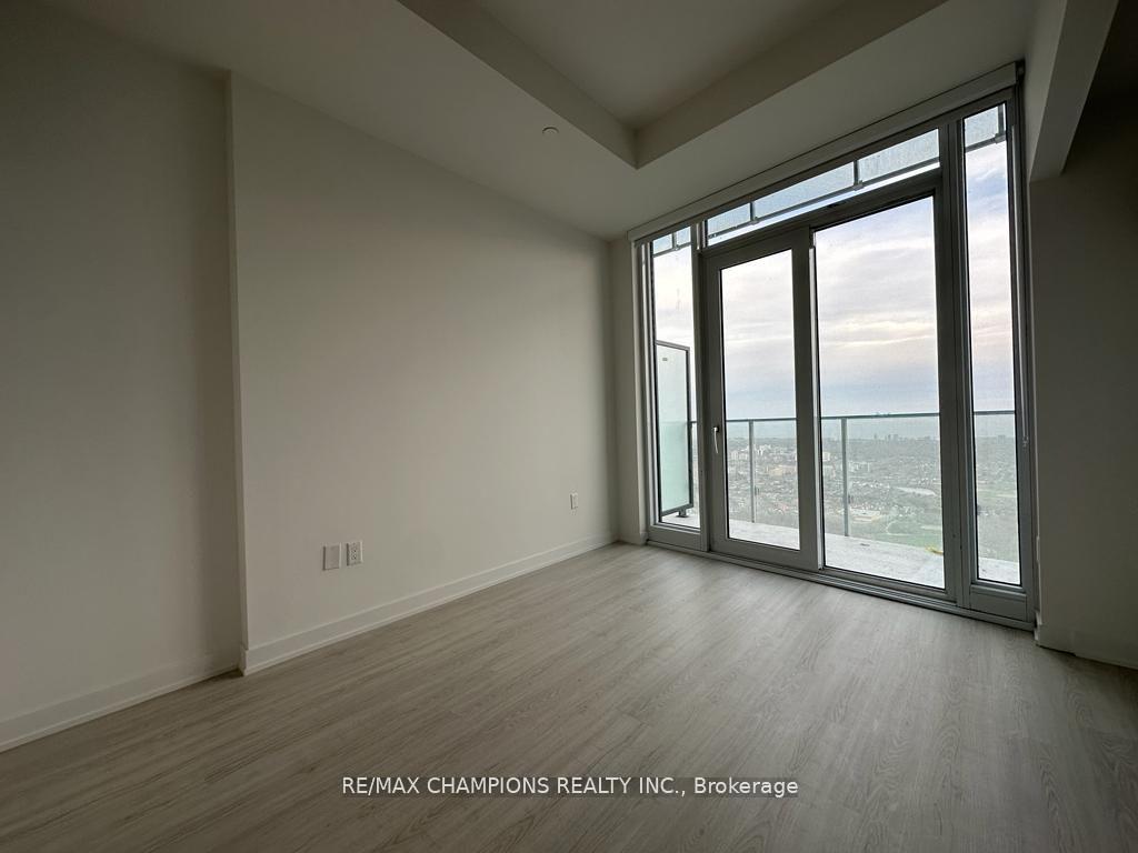 Photo 5 of Unit 5905, 3883 Quartz Road, Mississauga, City Centre — HOMEH
