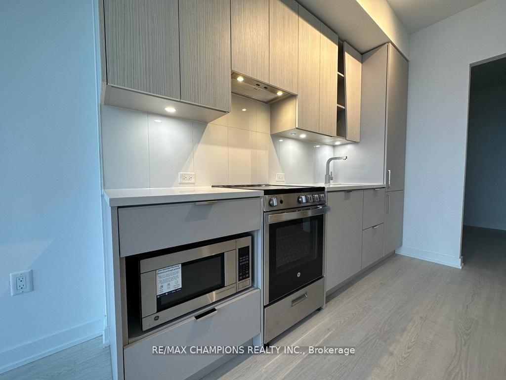 Photo 8 of Unit 5905, 3883 Quartz Road, Mississauga, City Centre — HOMEH