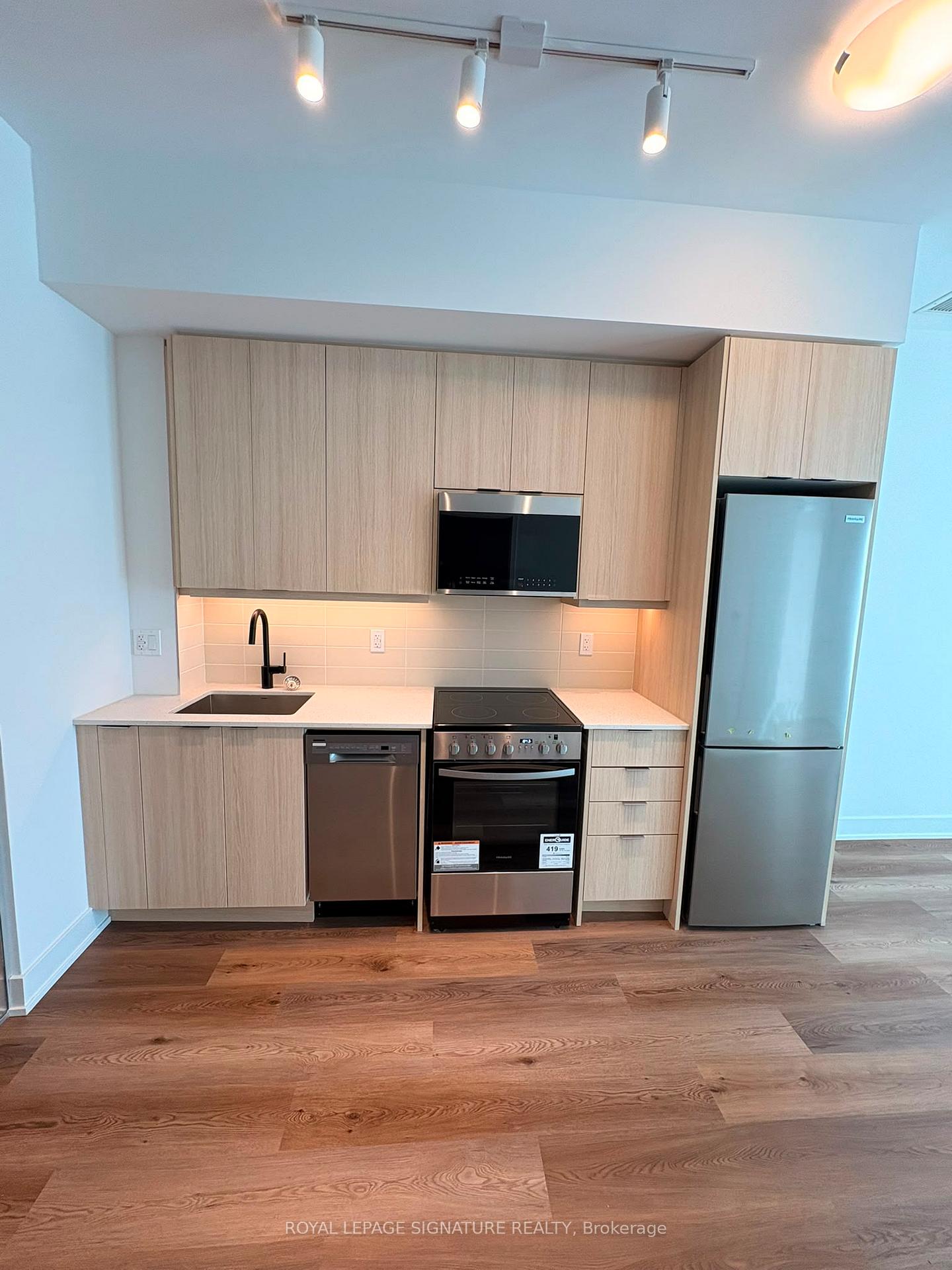 Photo 21 of Unit 24, 131 Traynor Avenue, Kitchener, Vanier - Kitchener — HOMEH