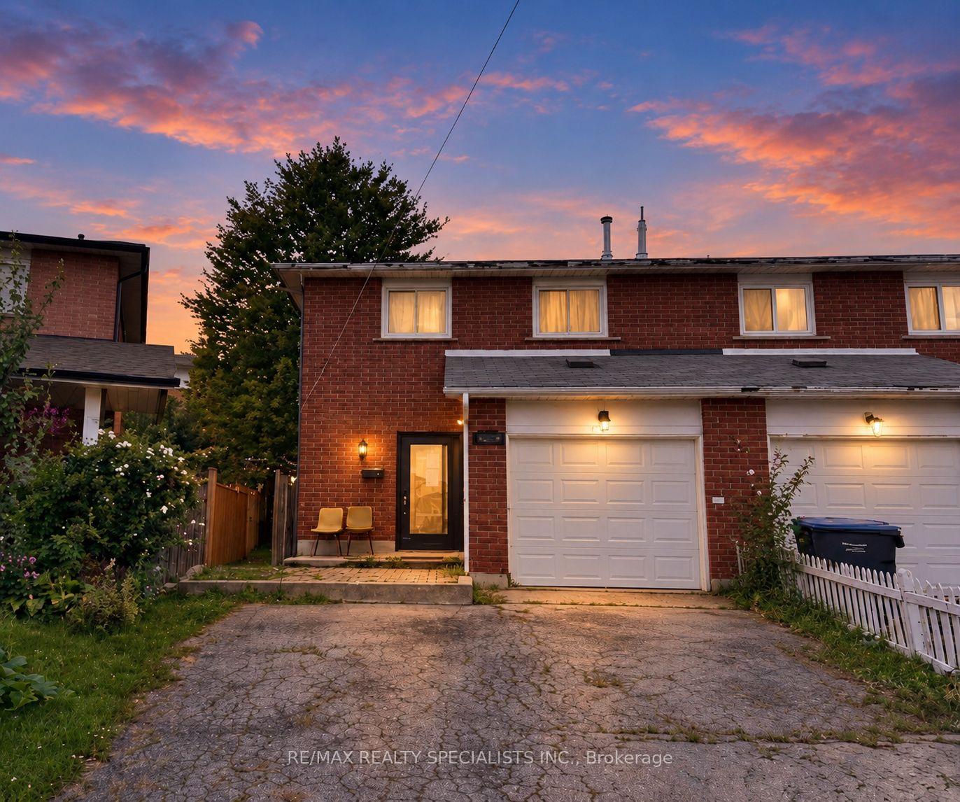 Photo 2 of 4134 Clevedon Drive, Mississauga, Rathwood — HOMEH