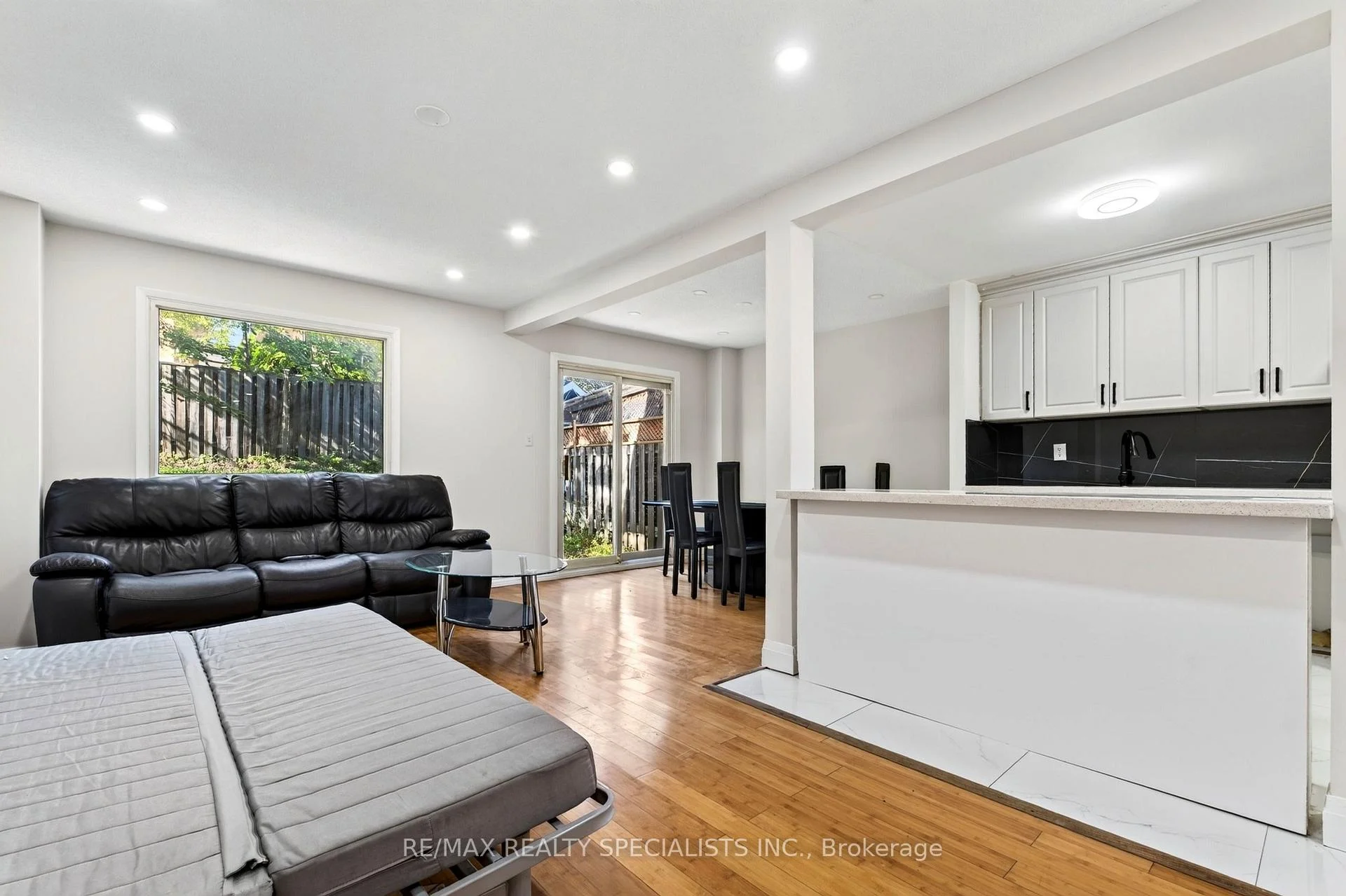 Photo 11 of 4134 Clevedon Drive, Mississauga, Rathwood — HOMEH