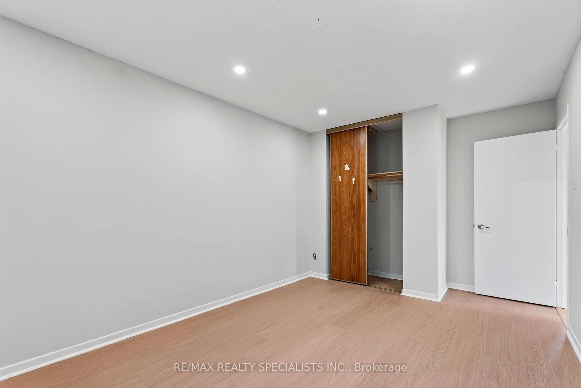 Photo 27 of 4134 Clevedon Drive, Mississauga, Rathwood — HOMEH