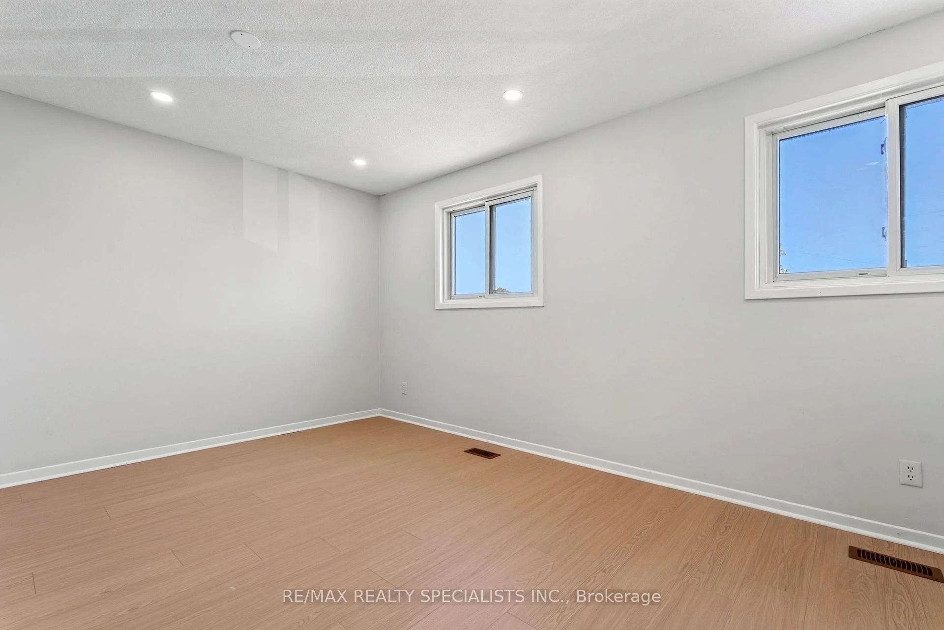 Photo 30 of 4134 Clevedon Drive, Mississauga, Rathwood — HOMEH