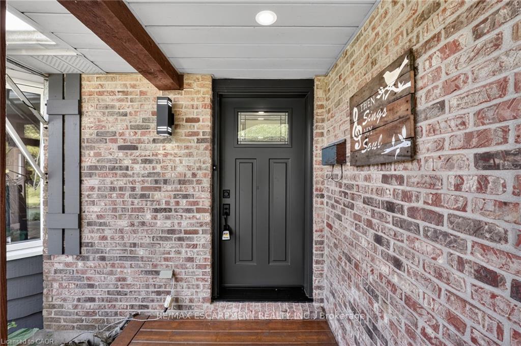 Photo 9 of 952 Robinson Road, Haldimand, Dunnville — HOMEH