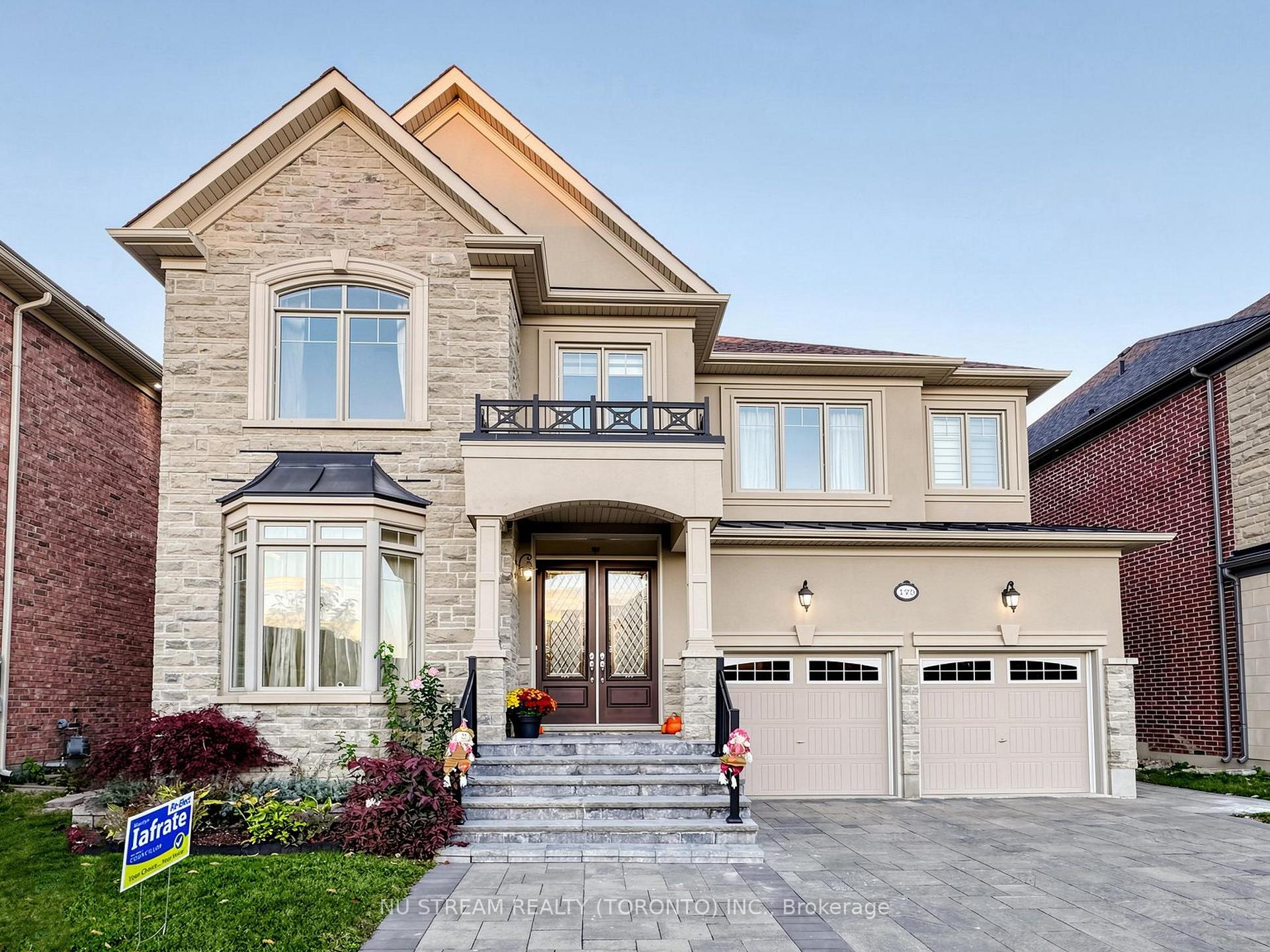 Photo 2 of 175 Timber Creek Boulevard, Vaughan, Kleinburg — HOMEH