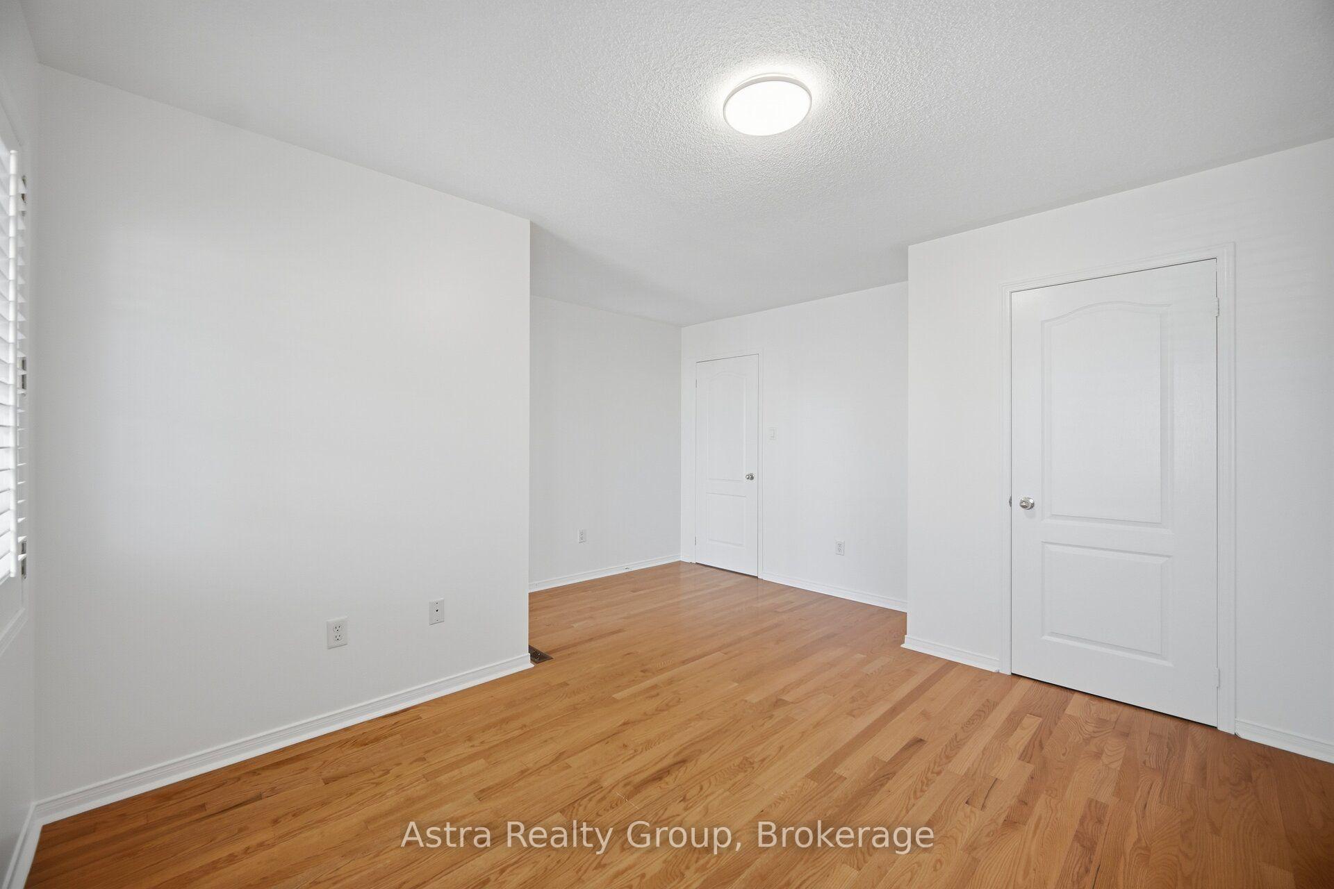 Photo 26 of 47 Reindeer Crescent, Vaughan, Vellore Village — HOMEH
