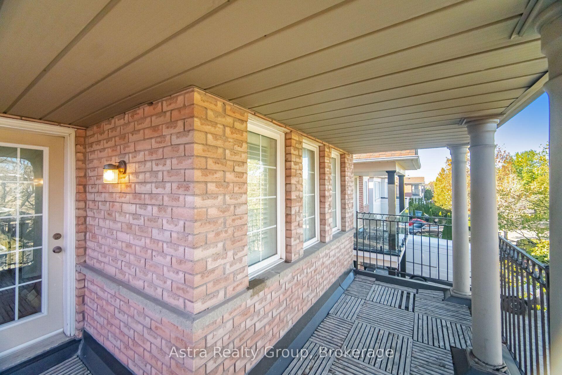 Photo 28 of 47 Reindeer Crescent, Vaughan, Vellore Village — HOMEH