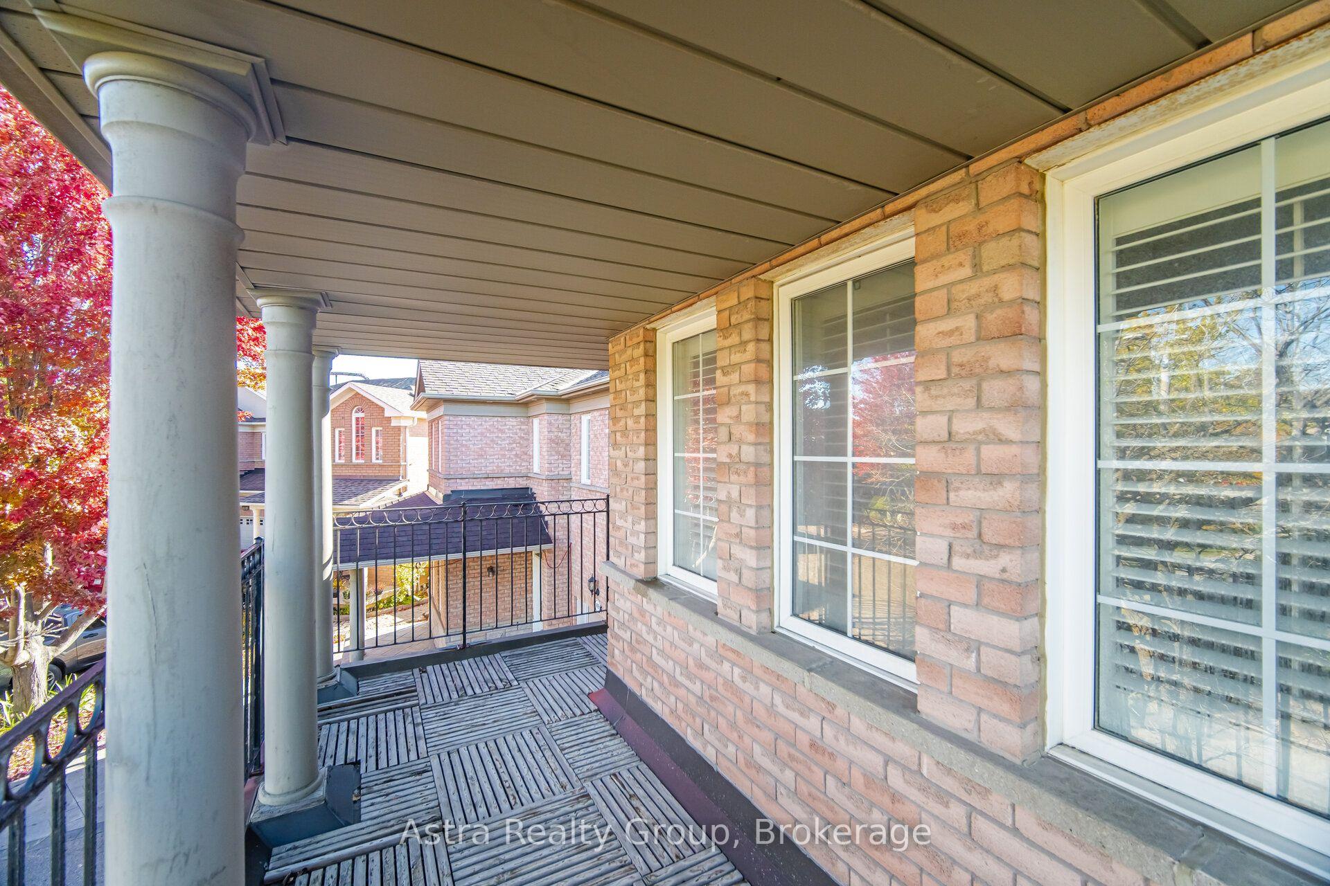 Photo 29 of 47 Reindeer Crescent, Vaughan, Vellore Village — HOMEH