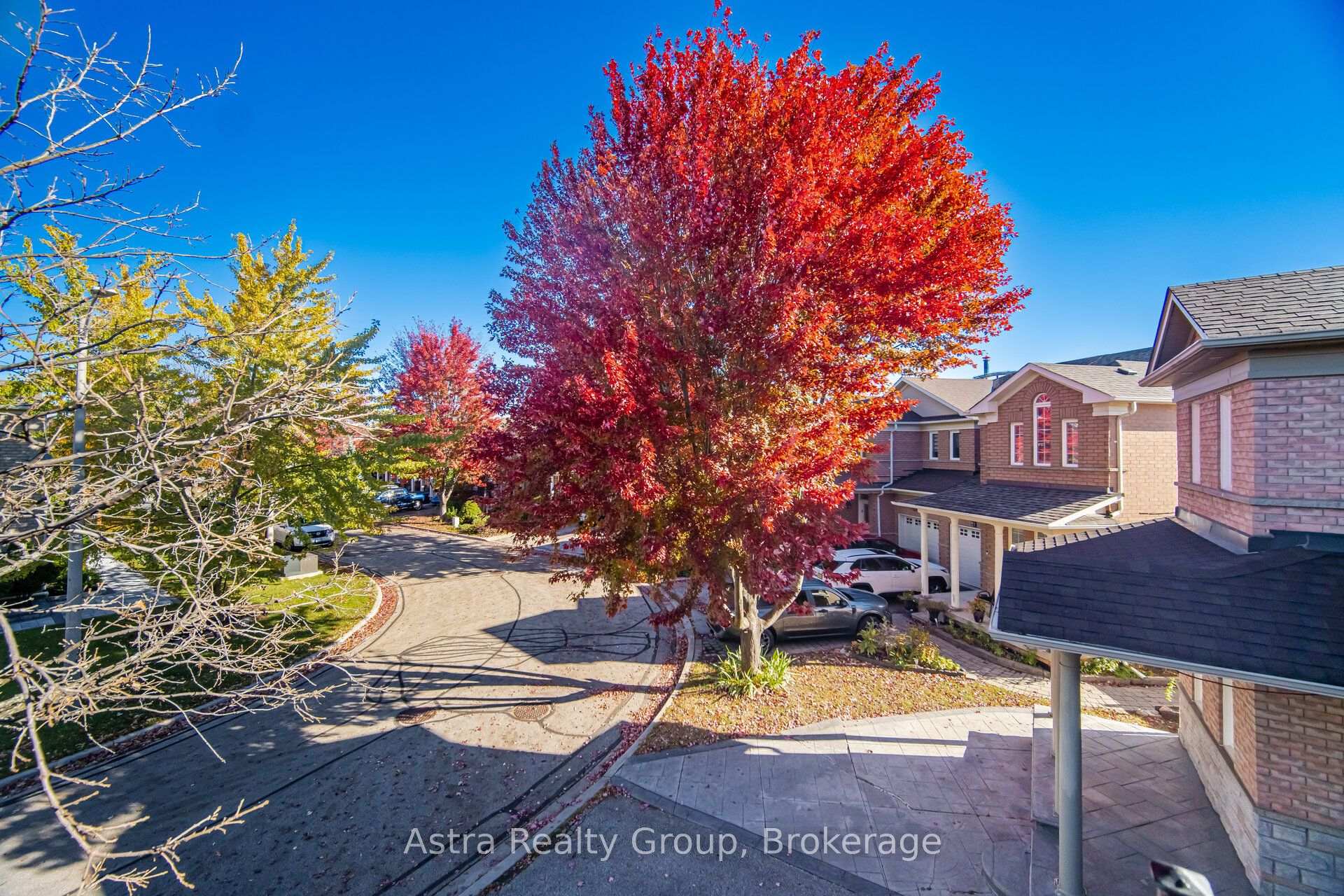 Photo 30 of 47 Reindeer Crescent, Vaughan, Vellore Village — HOMEH